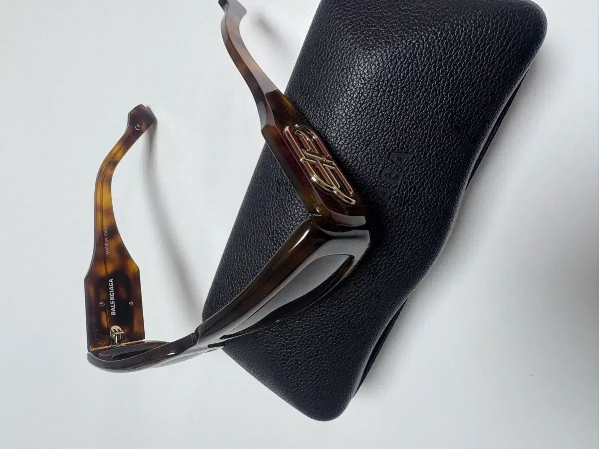 バレンシアガ GD サングラス レオパードバージョン