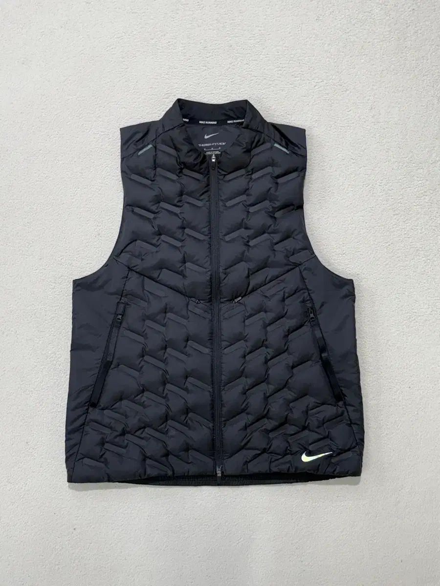 ナイキ サーマフィット ADV レペル ダウン ベスト 軽量ダウン M
