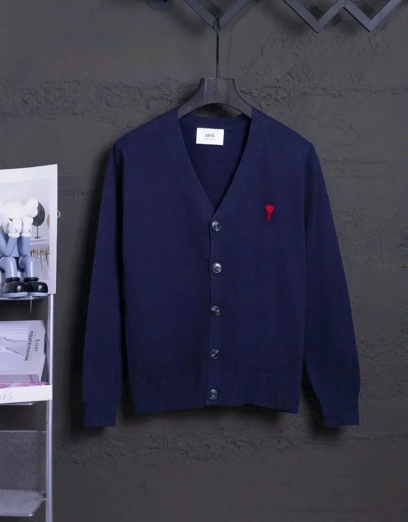 アミ スモール ハート ロゴ ネイビー カーディガン