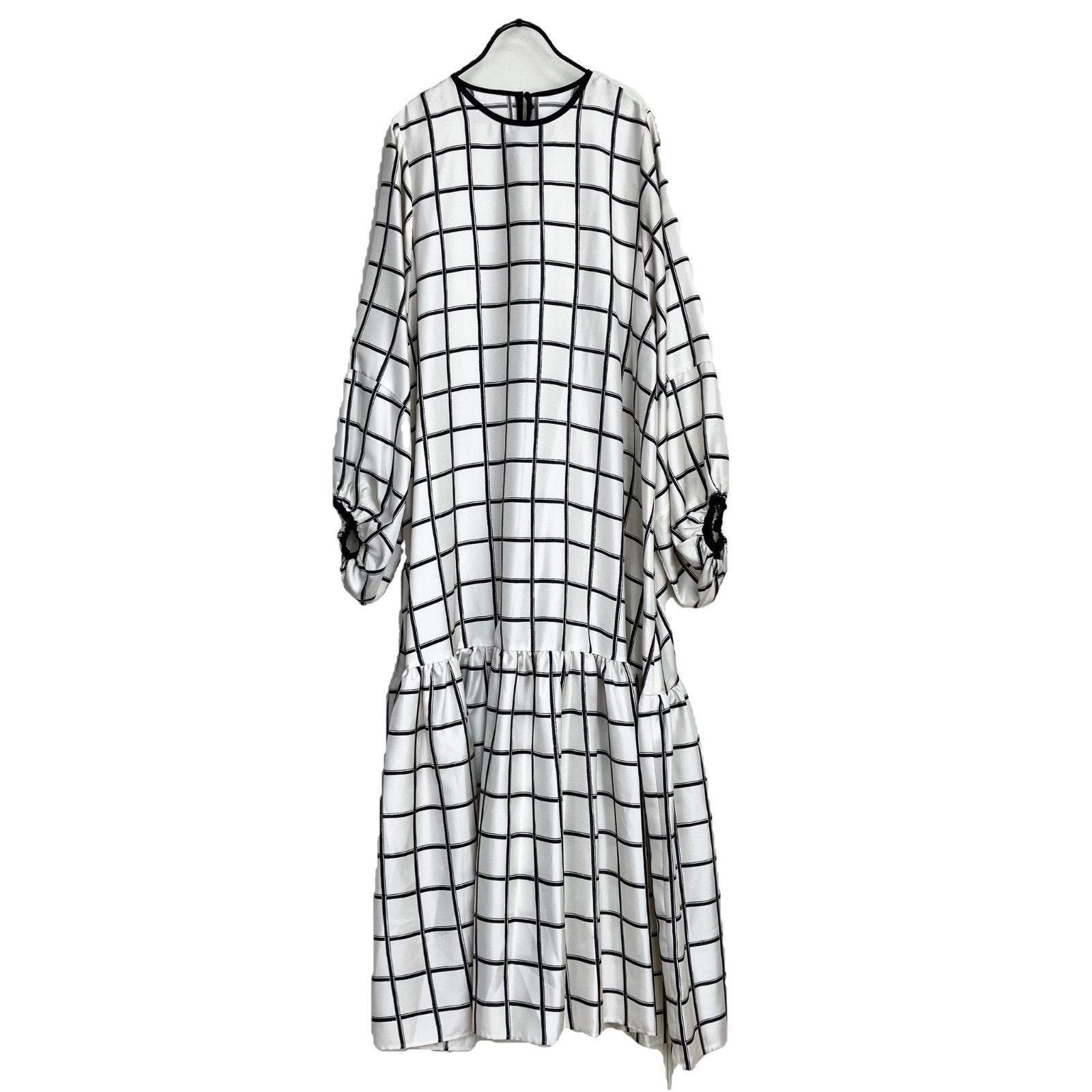 ウィンドペンギャザーワンピース F アイボリー 白 ビアズリー 長袖 ロングワンピース