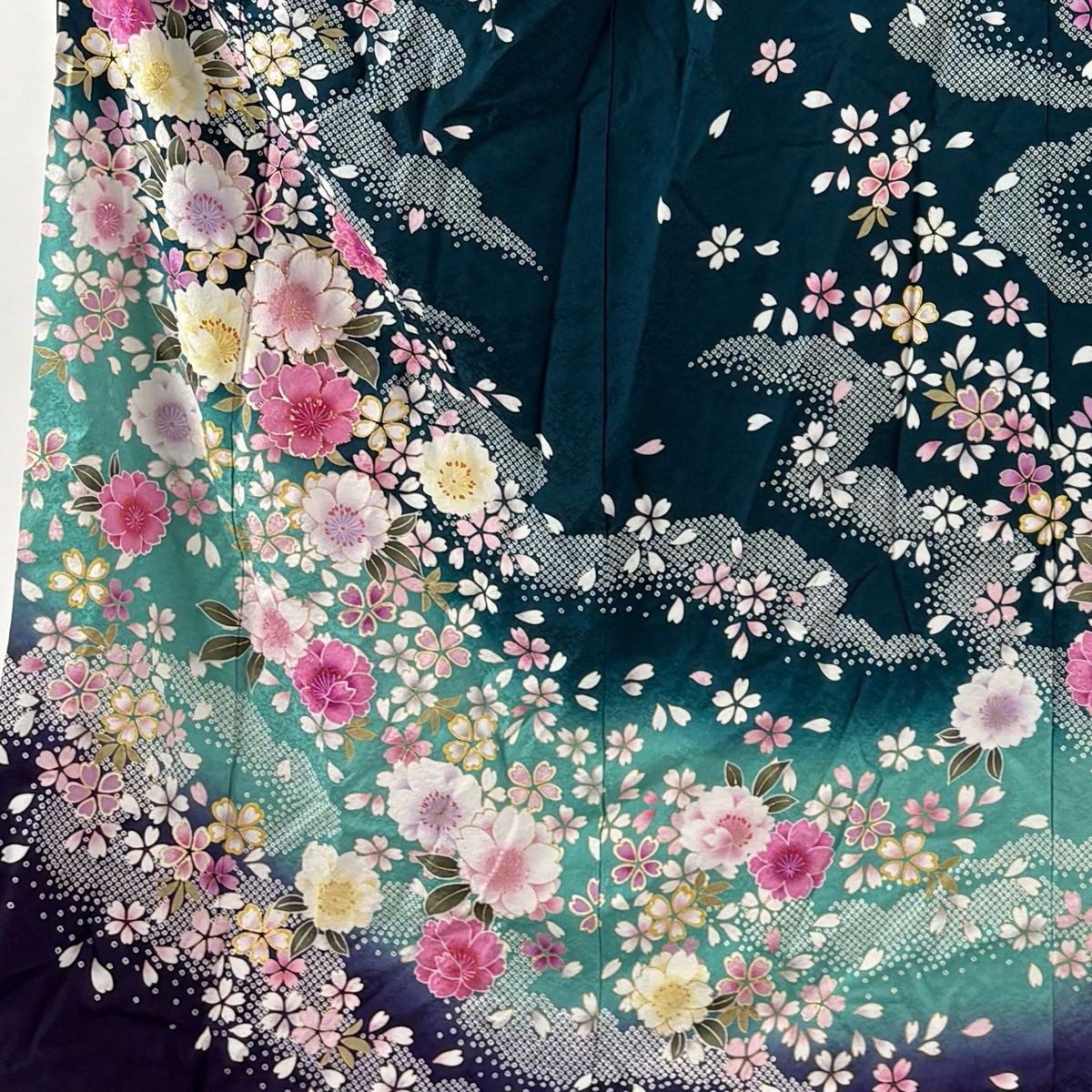 振袖 身丈172 5 cm 裄丈68 L 袷 桜 雲文 箔 金彩 深緑 正絹 名品