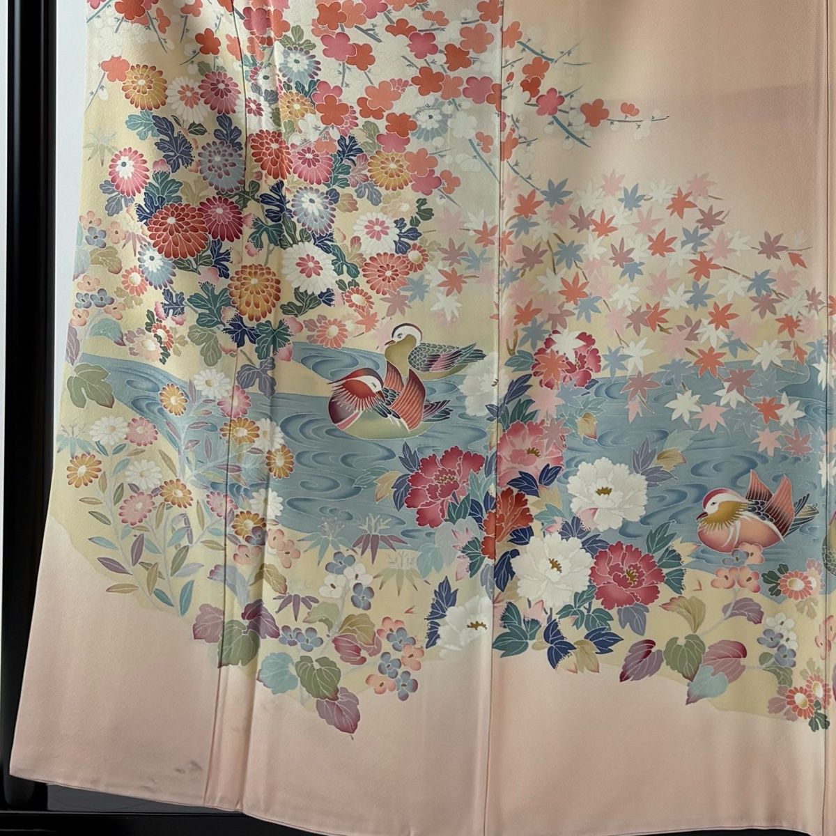 訪問着 身丈158 5 cm 裄丈63 S 袷 落款 菊 鴛鴦 染め分け ぼかし 薄ピンク 正絹 名品 一つ紋