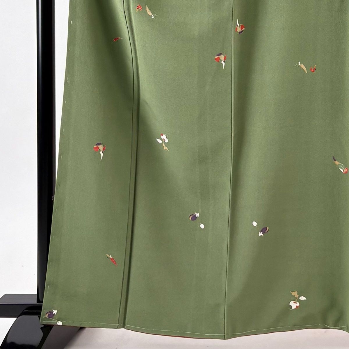 小紋 身丈163 cm 裄丈65 5 M 袷 生り物 かぶ 金彩 よもぎ色 正絹 名品