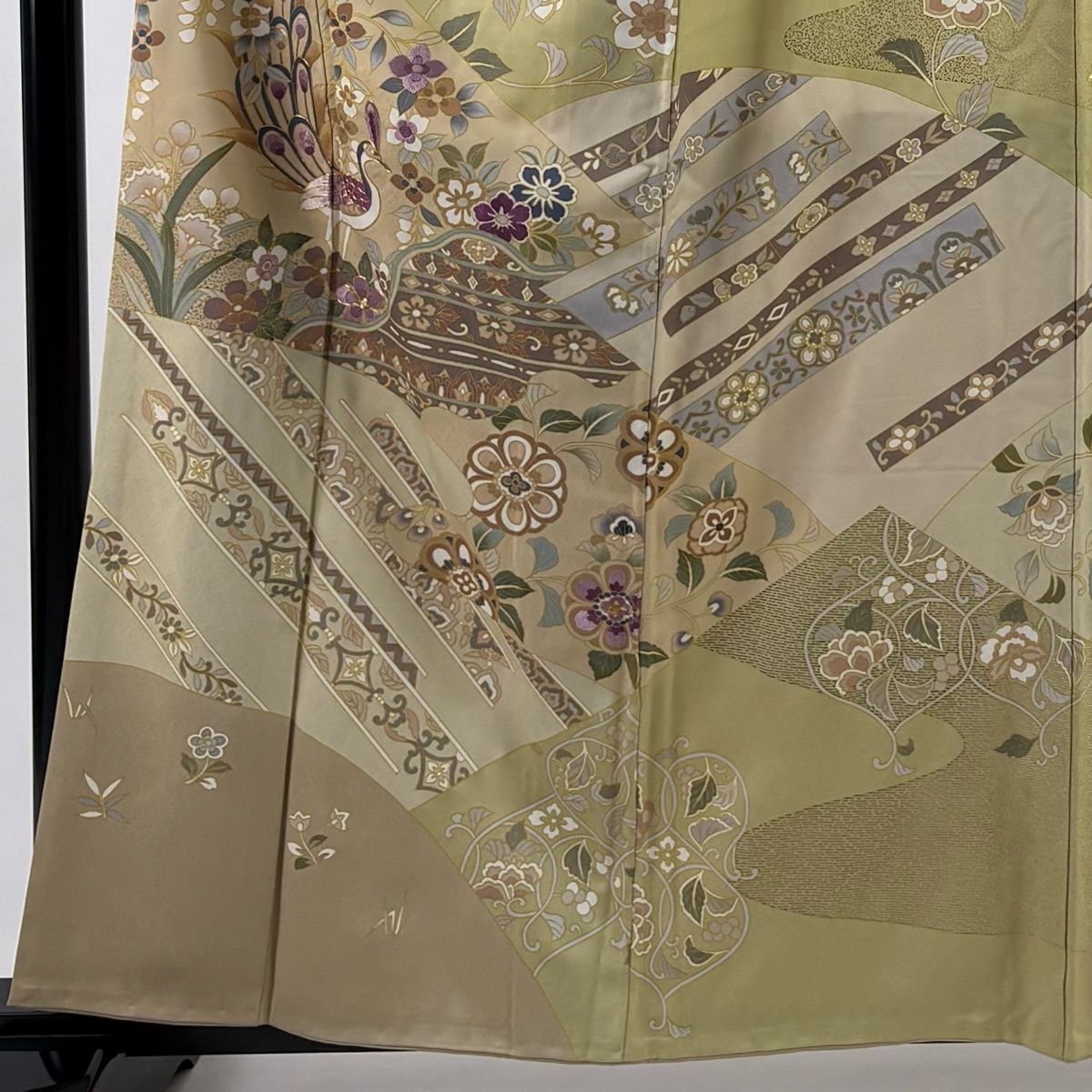 訪問着 身丈159 5 cm 裄丈63 S 袷 孔雀 草花 刺繍 金糸 灰茶 正絹 秀品