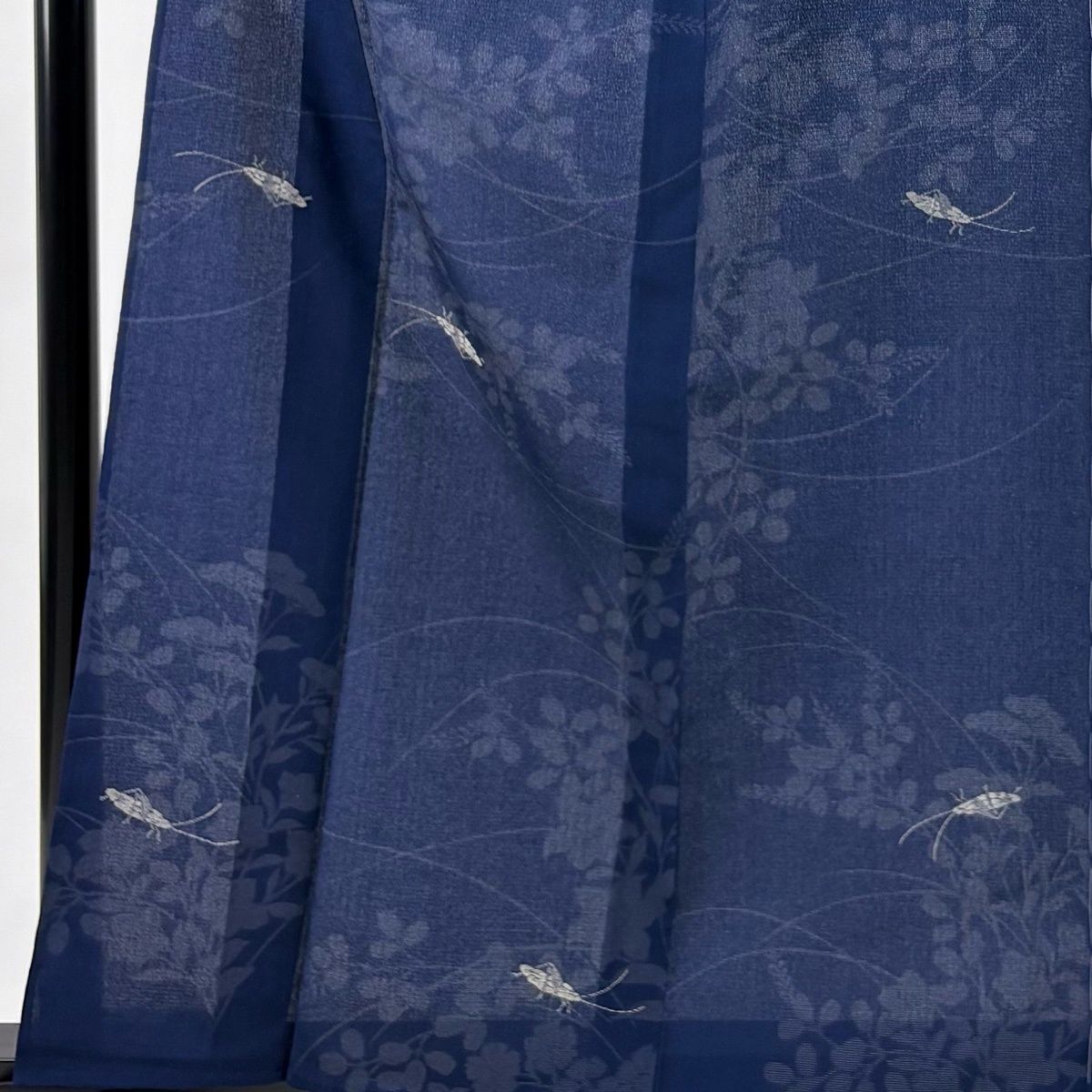 小紋 身丈161 cm 裄丈63 S 薄物 夏紬地 バッタ 秋草 銀糸 紺色 正絹 秀品