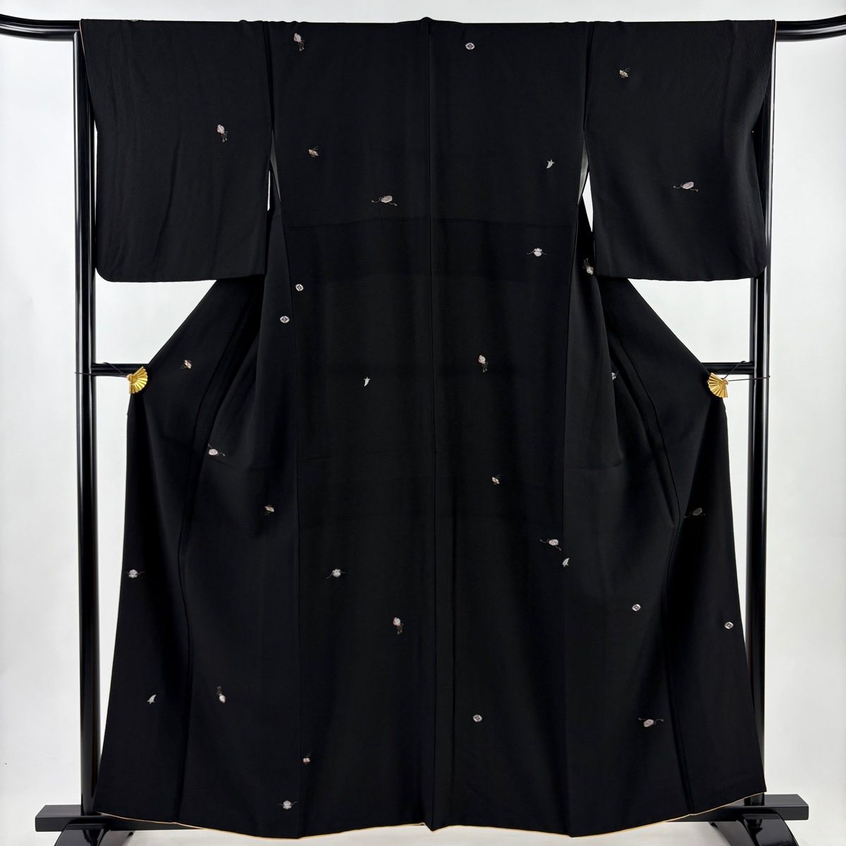 小紋 身丈159 cm 裄丈66 M 袷 宝尽くし 刺繍 金糸 黒 正絹 秀品