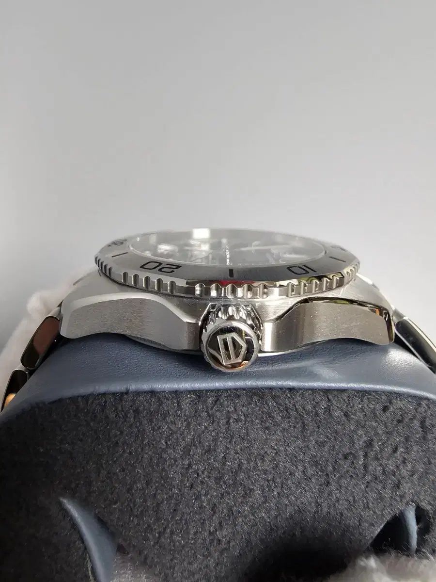 ホイヤー アクアレーサー