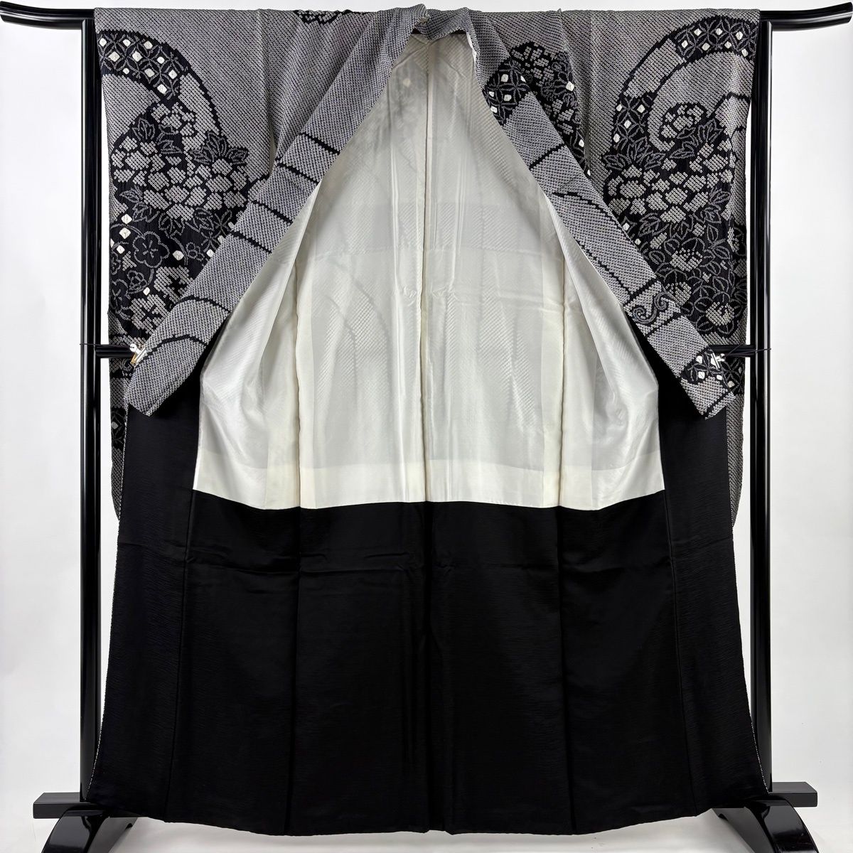  振袖 身丈161 5 cm 裄丈65 M 袷 草花 七宝 総絞り 黒 正絹 名品 振袖 着物