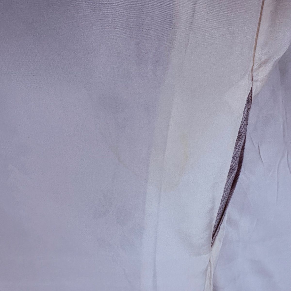  大島紬 身丈160 cm 裄丈64 M 袷 都喜ヱ門 証紙 葉と実 シルエット柄 灰紫 正絹 名品 紬 着物