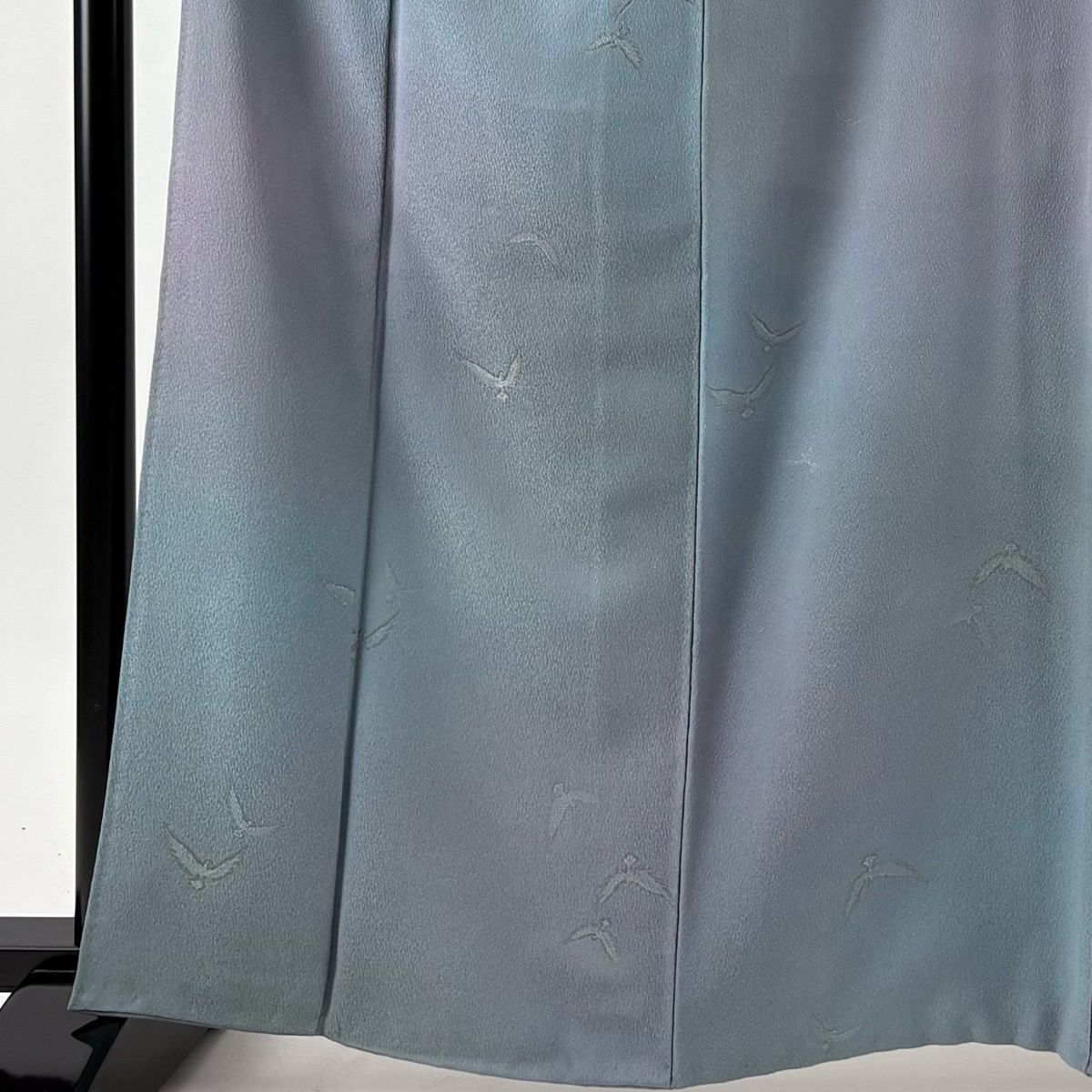 小紋 身丈161 5 cm 裄丈65 M 袷 斉藤三才 落款 鳥 金糸 ぼかし 青灰色 正絹 名品