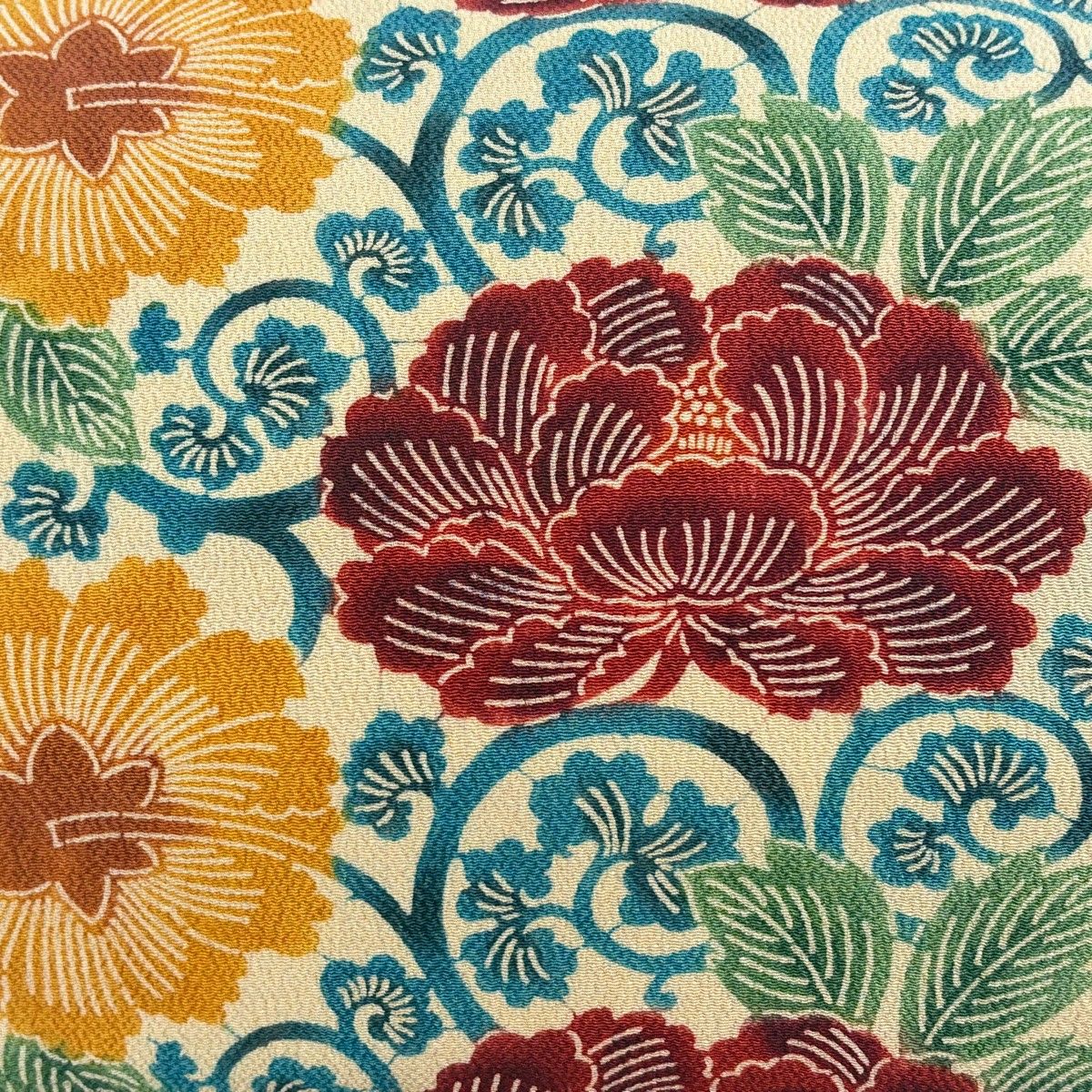 名古屋帯 秀品 牡丹唐草 縮緬 クリーム 正絹