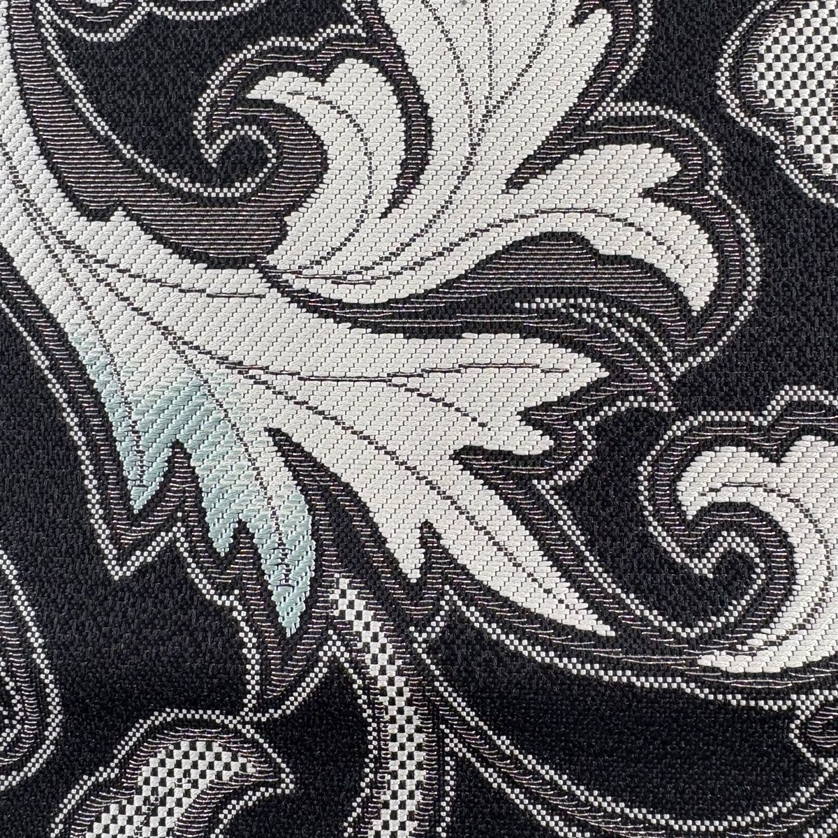 名古屋帯 秀品 松葉仕立て 八寸名古屋帯 唐草 銀糸 黒 正絹