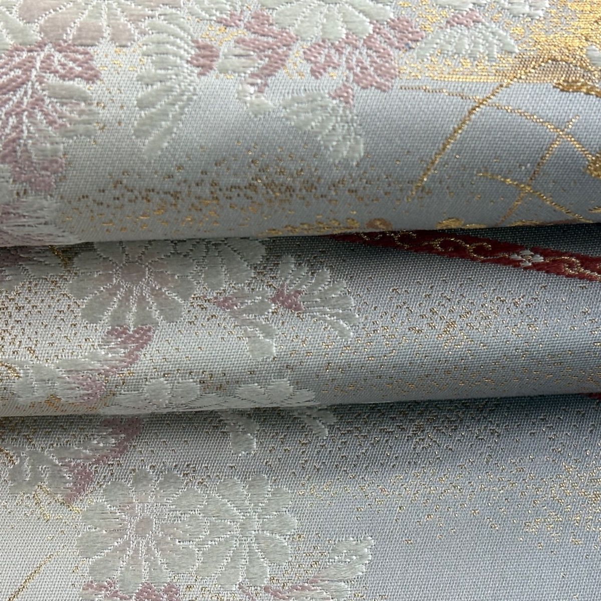 美品】 袋帯 秀品 草花 雪輪 刺繍 箔 灰色 六通 正絹 【中古】 - メルカリ