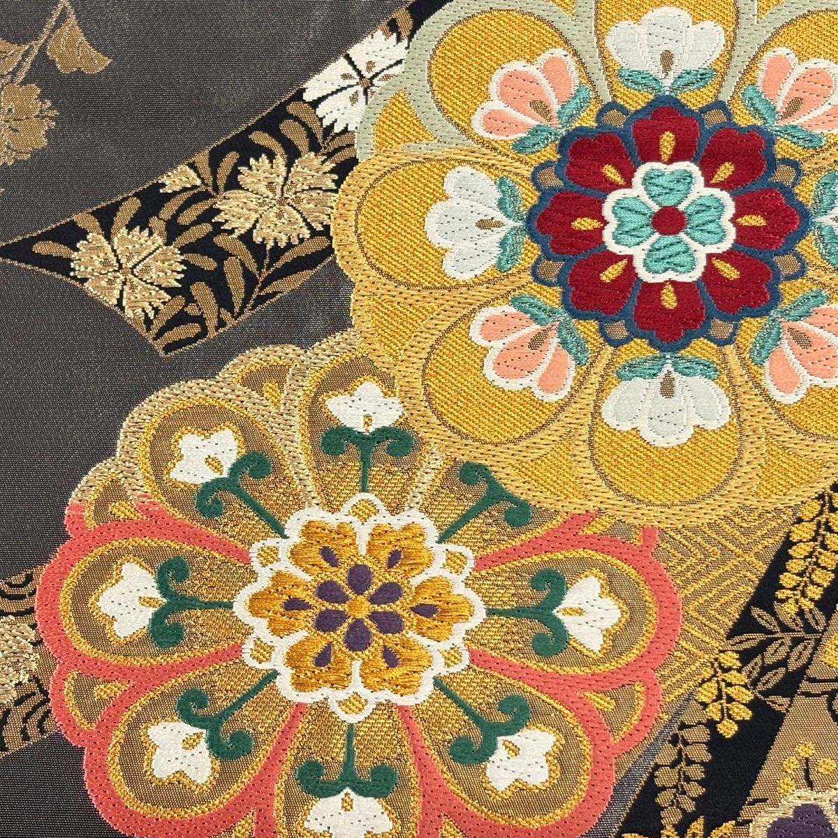 美品】 袋帯 秀品 華文 熨斗 金銀糸 唐織 黒 全通 正絹 【中古