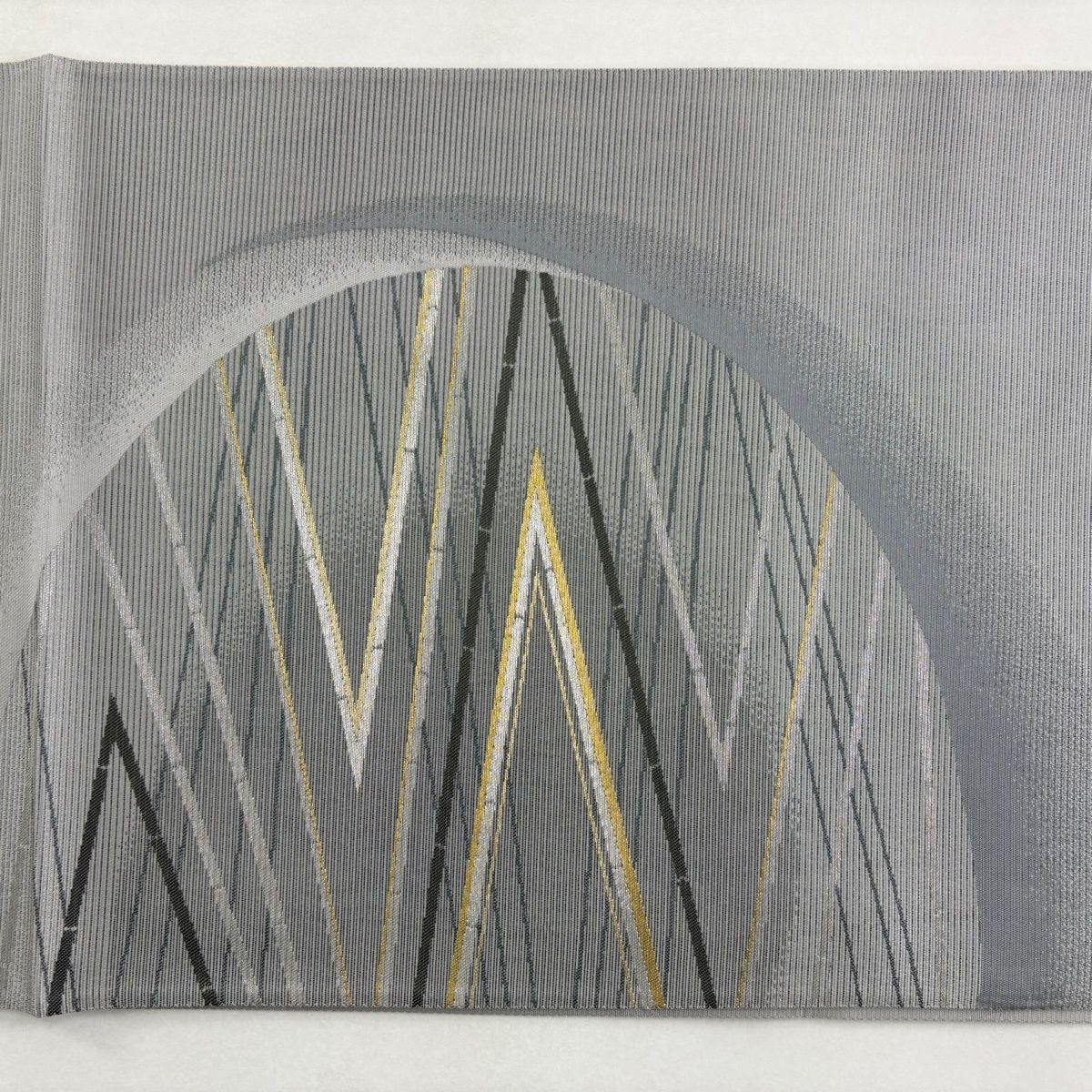 美品】 袋帯 秀品 幾何学 金銀糸 灰色 六通 正絹 【中古】 - メルカリ