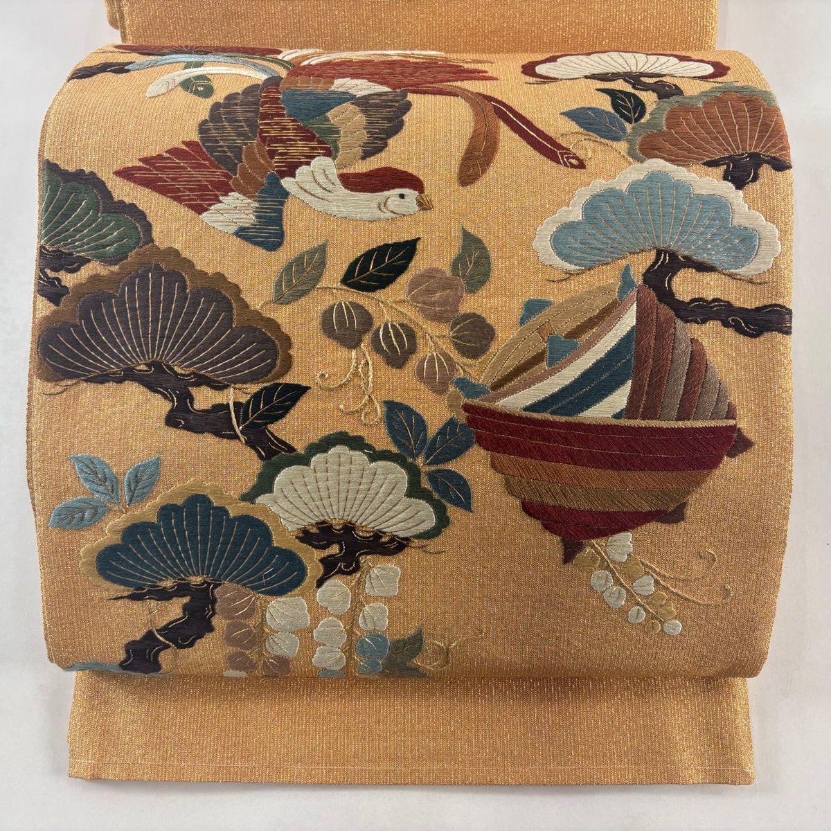 美品】 袋帯 秀品 笠松 鳳凰 刺繍 金糸 金色 お太鼓柄 正絹 【中古