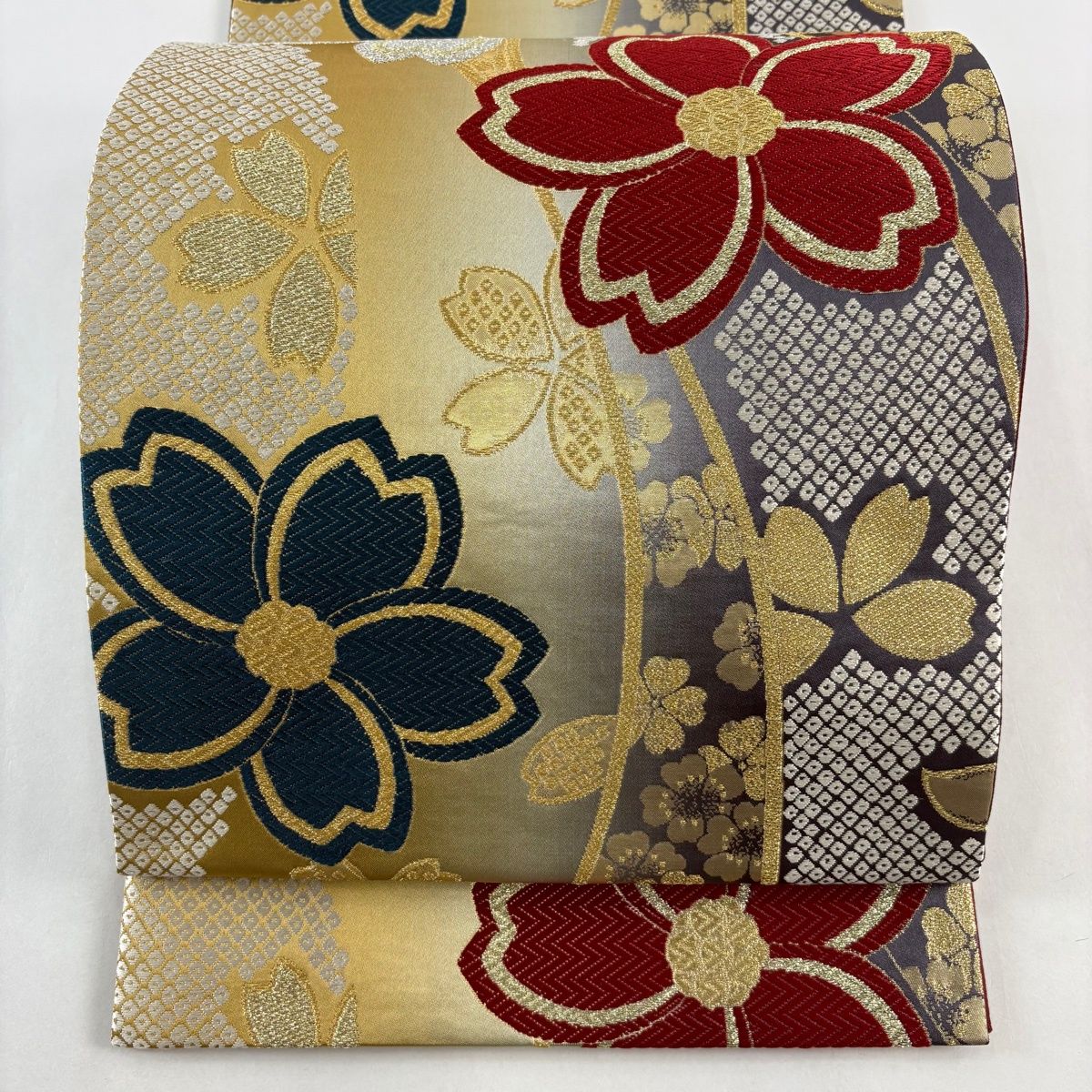 おび弘 唐織 参内錦 袋帯 龍 桜 鹿の子文様 金糸 正絹 ガード加工済 おび弘 唐織 参内錦 袋帯 龍 桜 鹿の子文様 金糸 正絹 ガード加工済