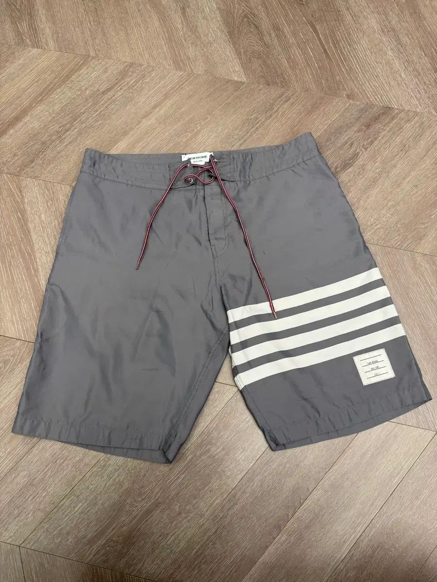 3 Size トム ブラウン Swim ショーツ パンツ ハーフパンツ