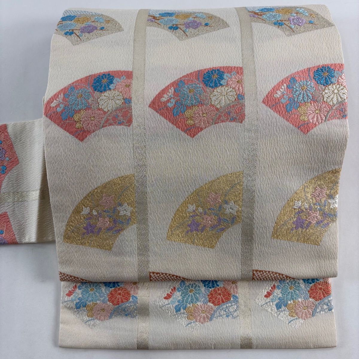 名古屋帯 秀品 扇面 草花 金銀糸 箔 ベージュ 正絹