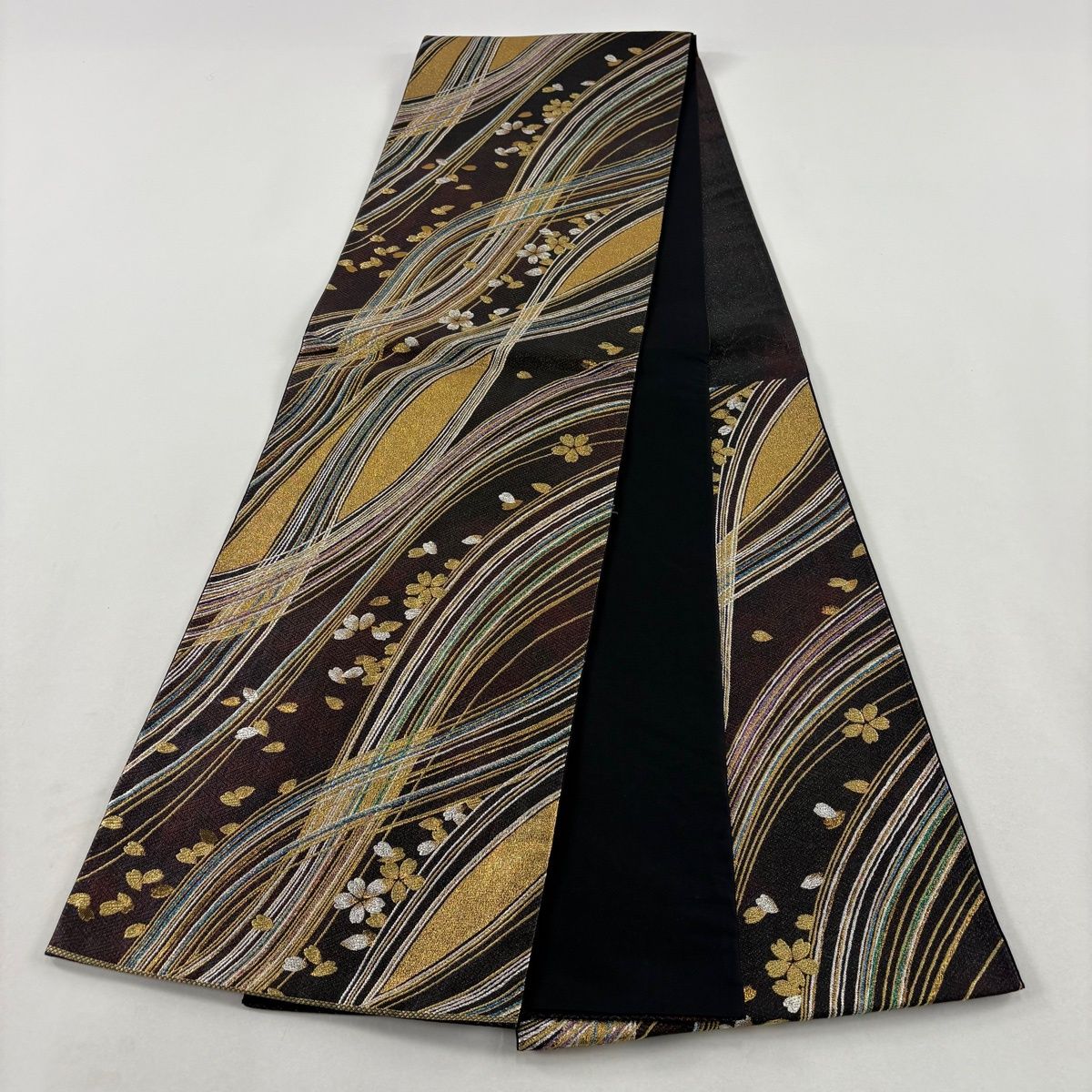 美品】 袋帯 秀品 落款 桜 幾何学模様 金糸 箔 赤黒 六通 正絹 【中古