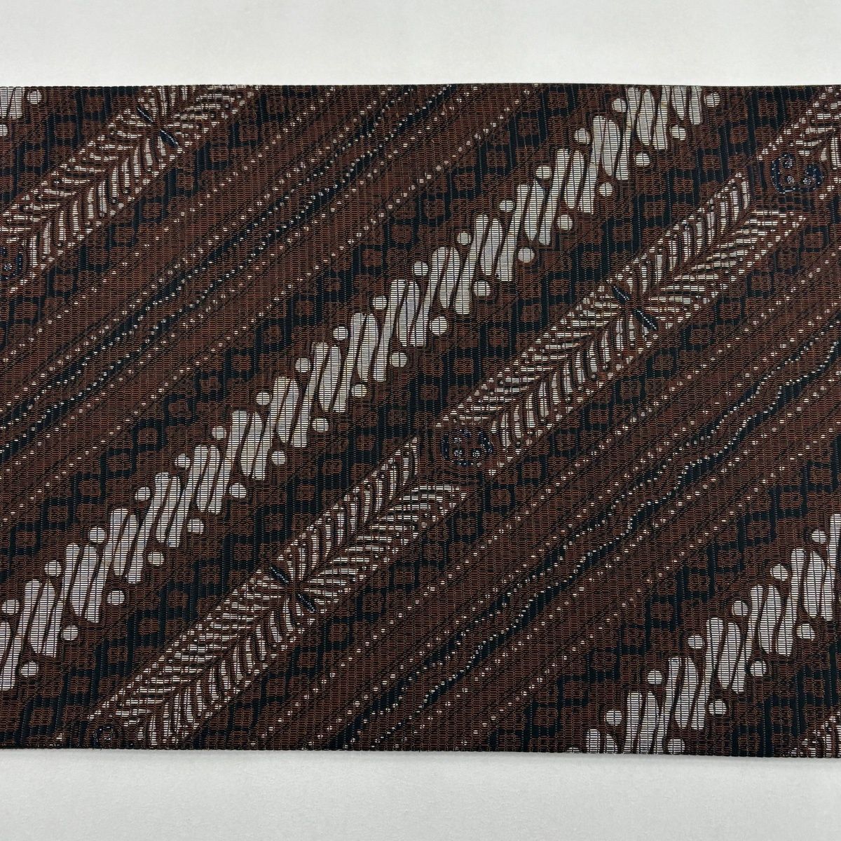 美品】 袋帯 秀品 斜縞 幾何学模様 茶色 六通 正絹 【中古】 - メルカリ