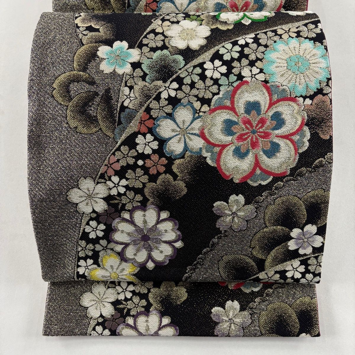 美品】 袋帯 秀品 花 桜 刺繍 銀糸 黒 六通 正絹 【中古】 - メルカリ