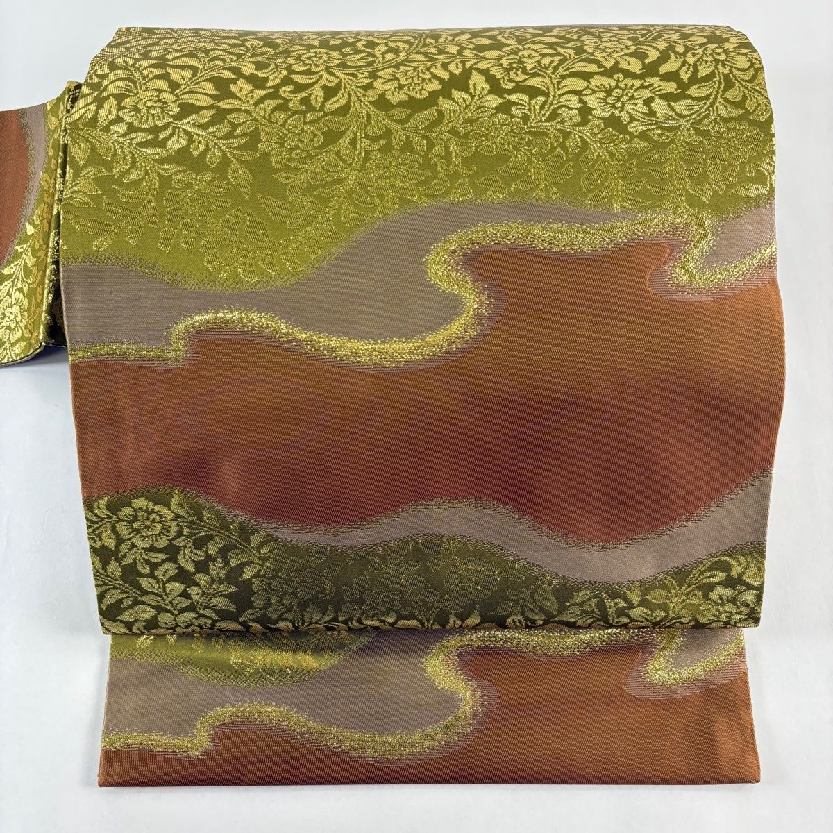名古屋帯 秀品 花唐草 霞 箔 鶯色 正絹