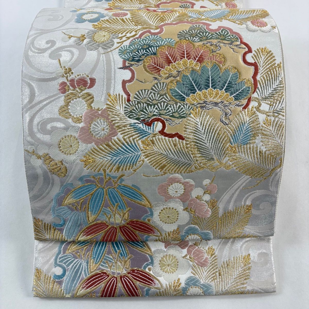 袋帯 秀品 落款 流水雪輪松映文 唐織 箔 銀色 六通 正絹