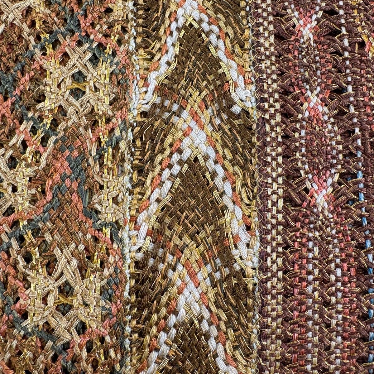 名古屋帯 秀品 松葉仕立て 八寸名古屋帯 やまと 縞 幾何学 金糸 薄茶色 正絹