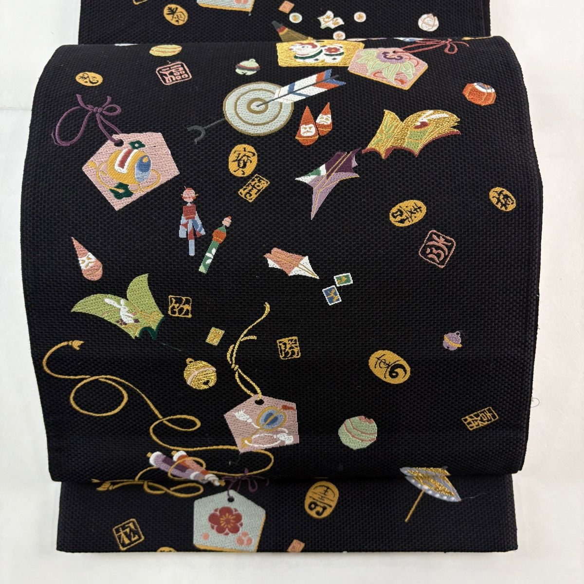 袋帯 名品 絵馬 玩具 金糸 唐織 黒 六通 正絹