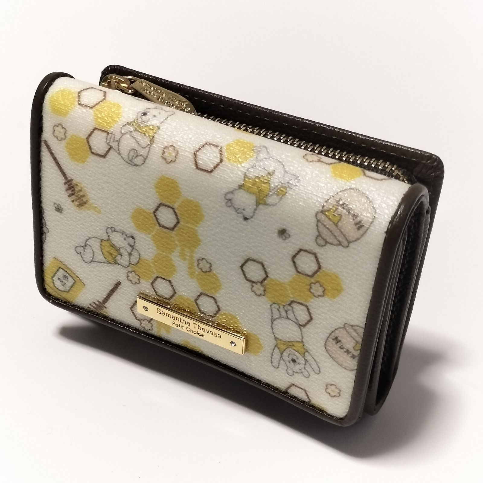 Samantha Thavasa Petit Choice くまのプーさん コレクション 折財布 総柄 ホワイト ブラウン 三つ折り 収容力 Disney ディズニー サマンサタバサ プチチョイス