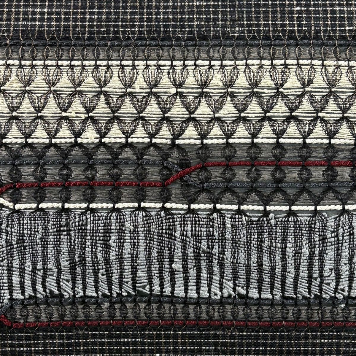 袋帯 渡文 落款 証紙 西陣織 リバーシブル 縞 幾何学 黒 お太鼓柄 正絹