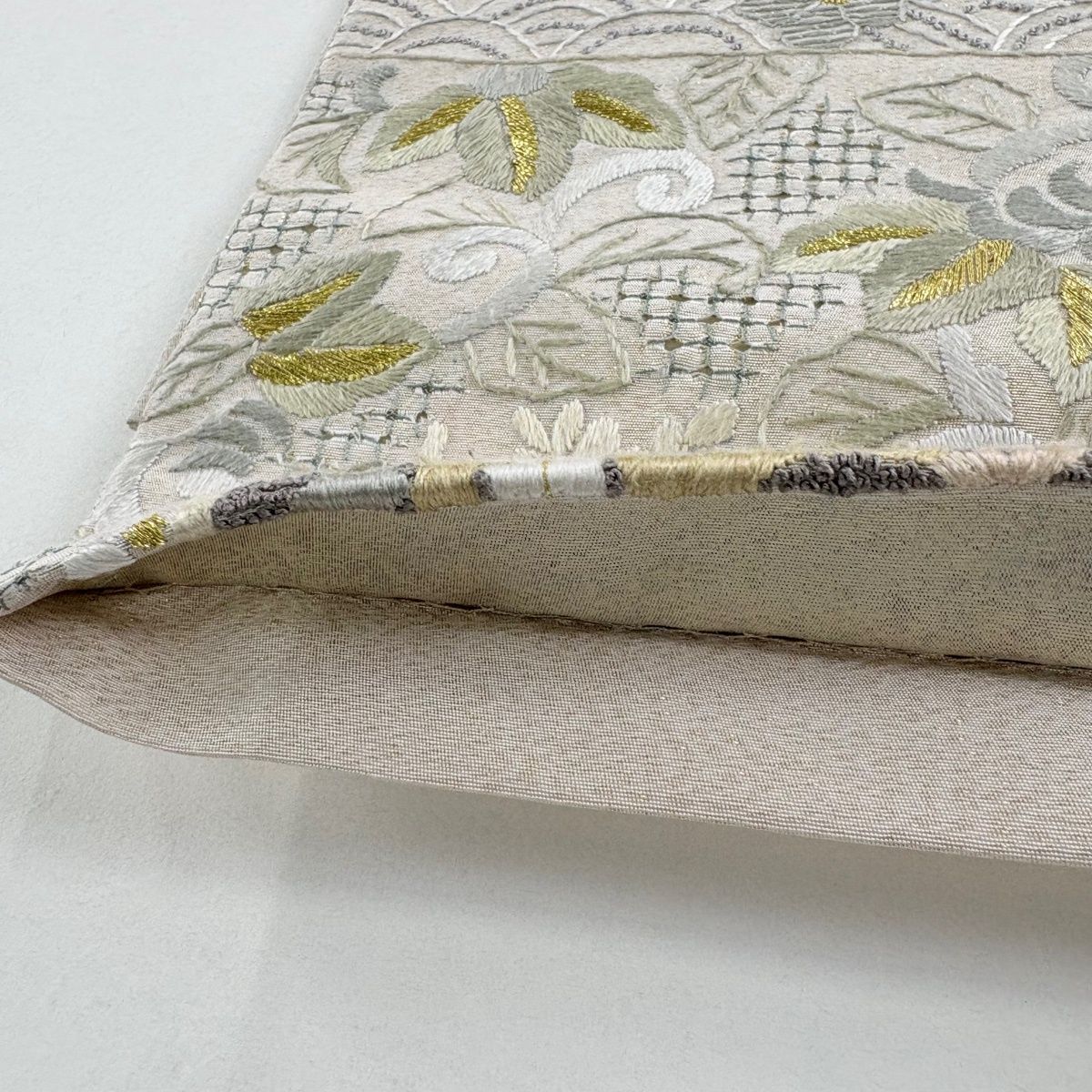  袋帯 華文 草花 金銀糸 刺繍 ベージュ 六通 正絹 袋帯 帯