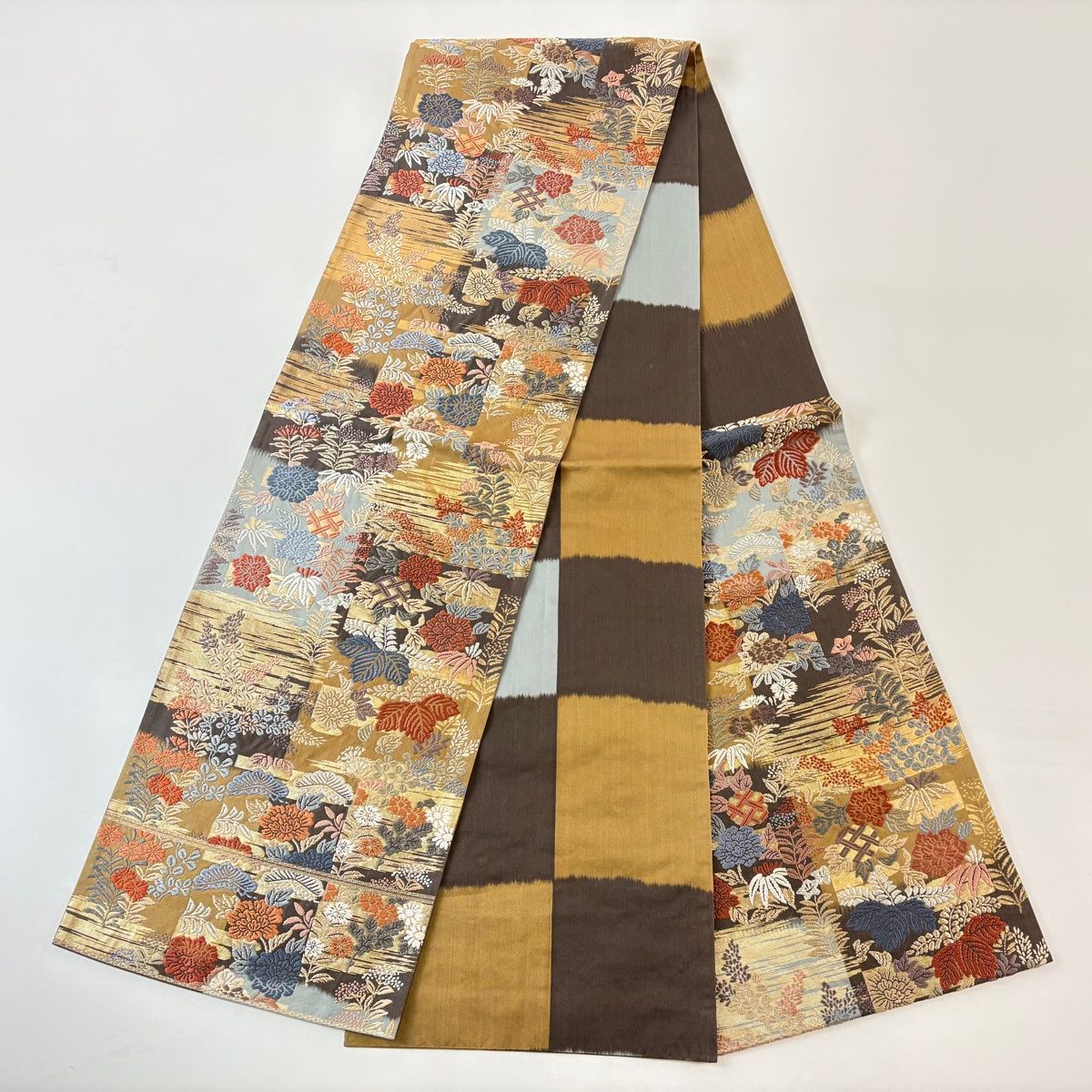 美品】 袋帯 名品 関西仕立て 草花 霞 箔 金銀糸 山吹茶色 六通 正絹