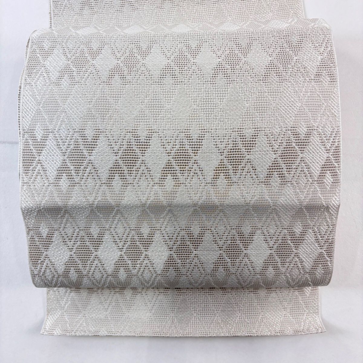 名古屋帯 名品 八寸名古屋帯 松葉仕立て 菱 銀糸 灰白 正絹