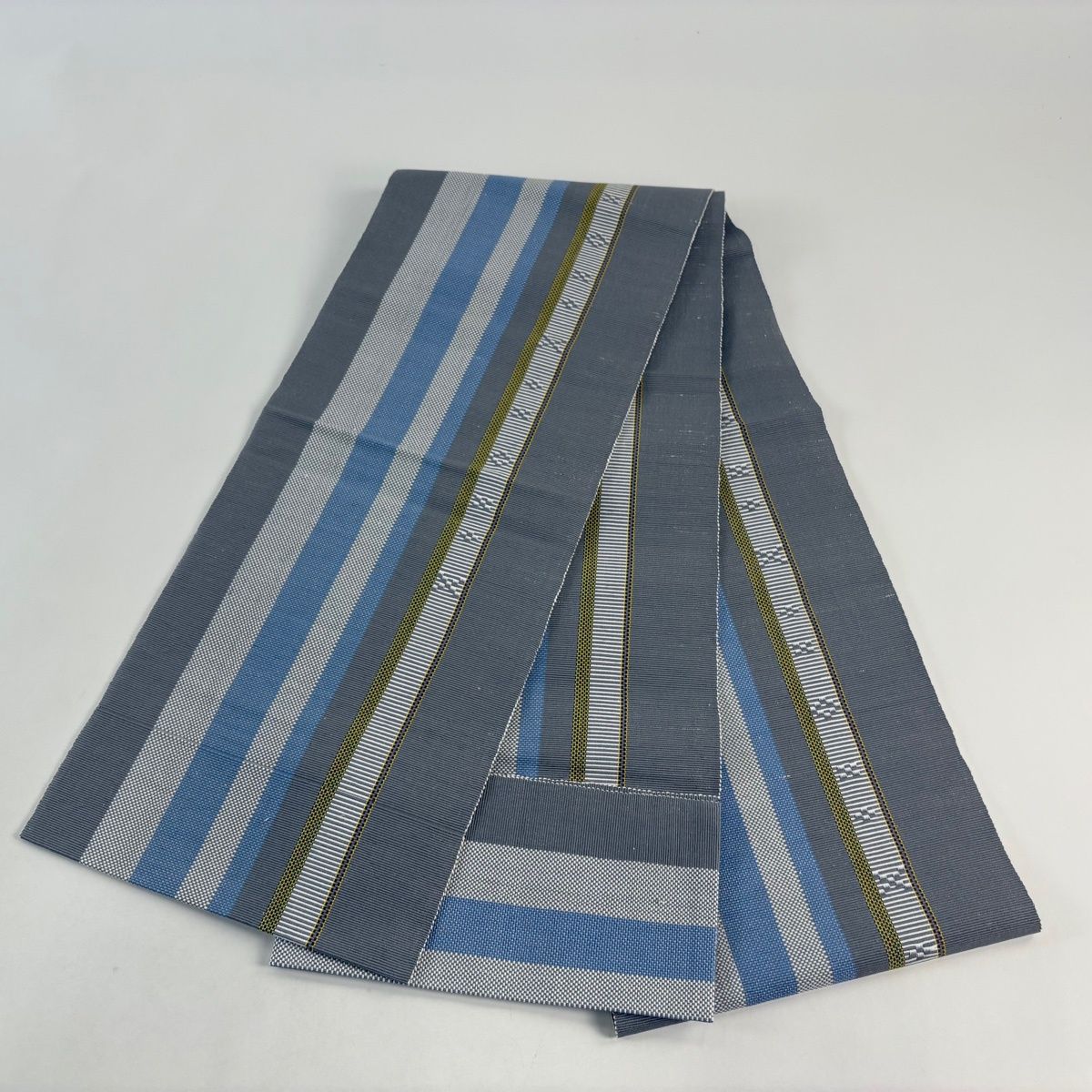  名古屋帯 名品 八寸名古屋帯 松葉仕立て 縞 幾何学模様 灰色 正絹 名古屋帯 帯