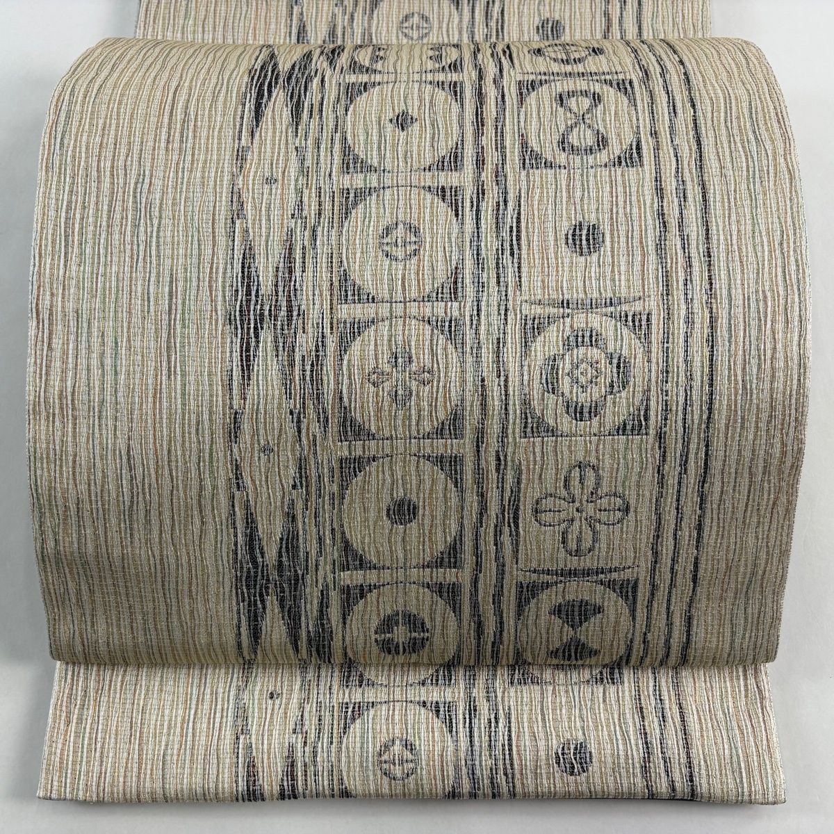 袋帯 名品 落款 古賀勝幸 花 丸文 金糸 ベージュ 全通 正絹