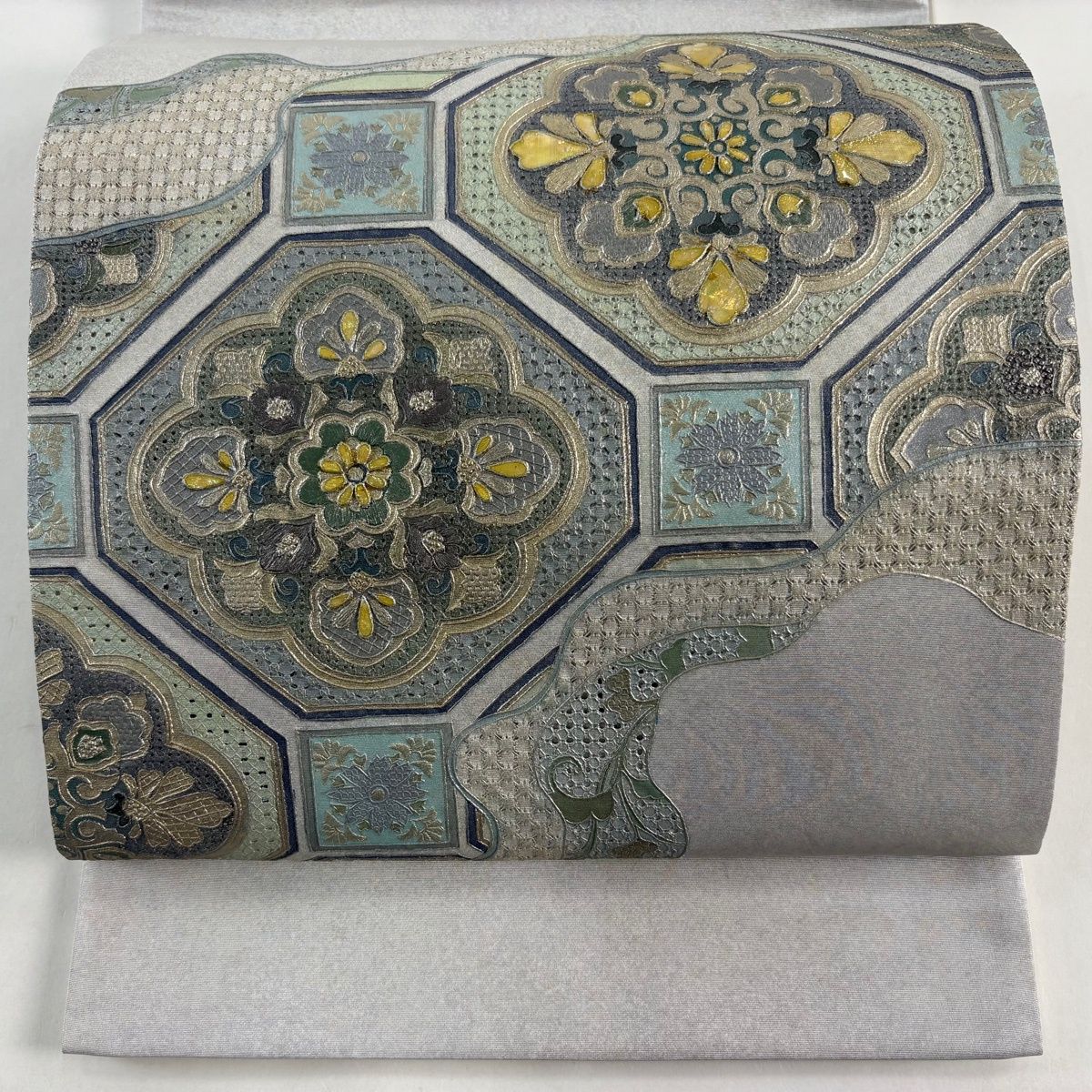 袋帯 名品 蜀江文 華文 刺繍 金銀彩 青灰色 お太鼓柄 正絹 【中古