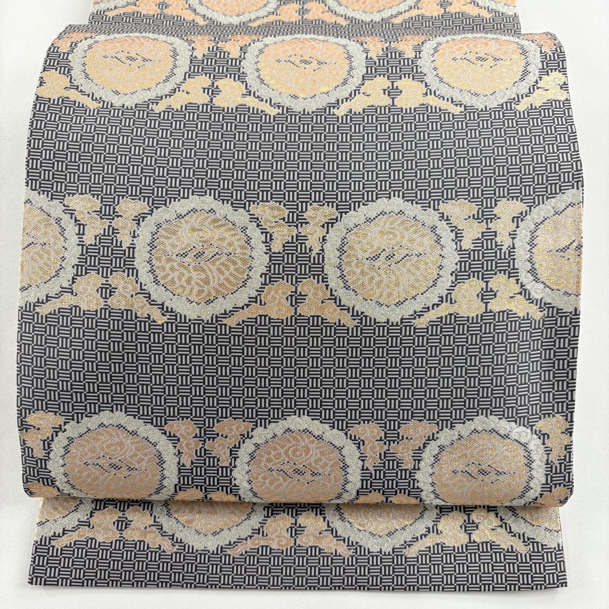 美品】 袋帯 逸品 龍村晋 落款 雲鶴文風通金欄 金銀糸 箔 黒灰 六通