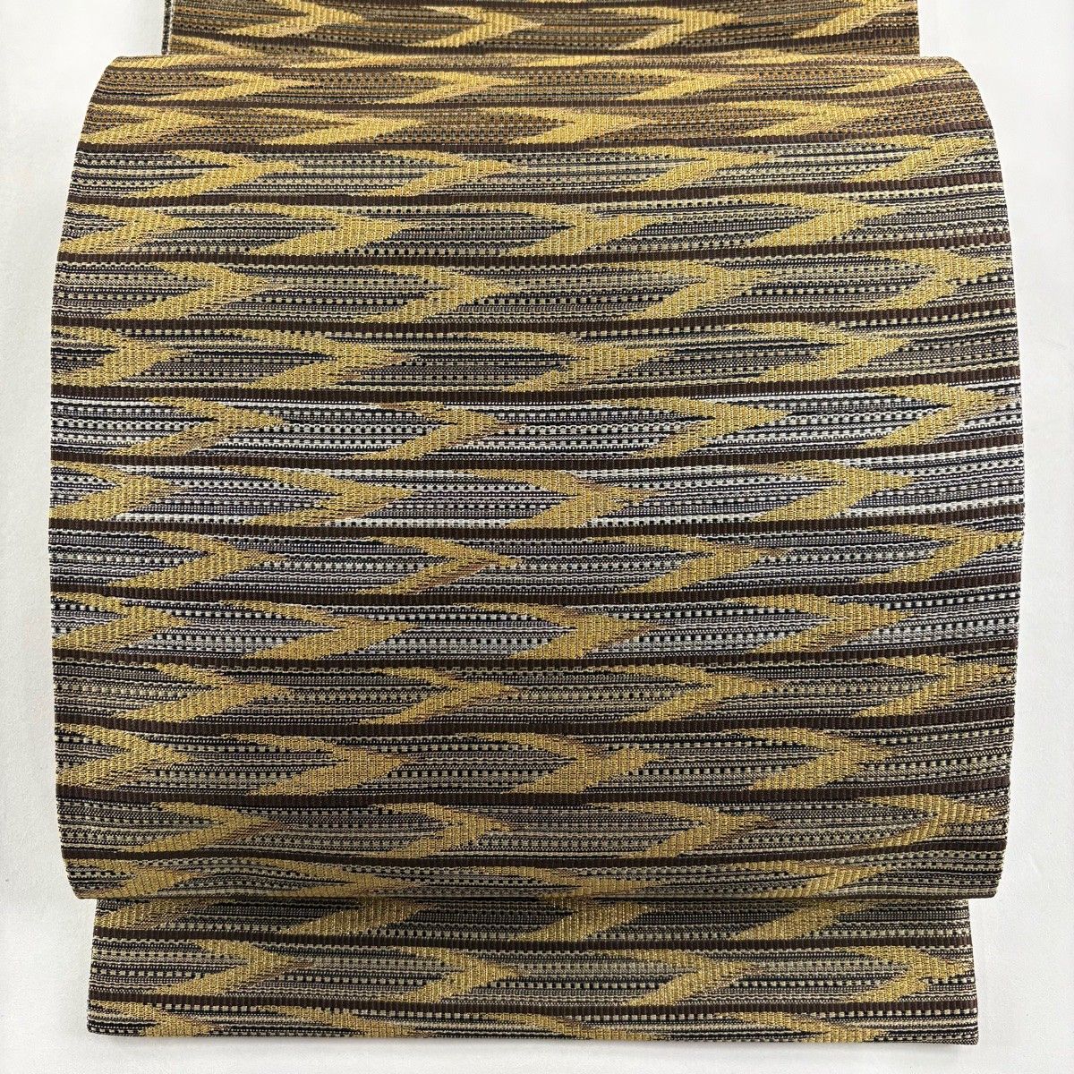 袋帯 千年工房 落款 伊右衛門 縞 幾何学 金銀糸 箔 焦茶色 六通 正絹