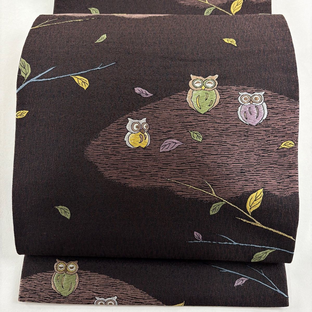 袋帯 森の梟文 鈴乃屋 九百変地 フクロウ 枝葉 唐織 金糸 茶紫 六通 正絹