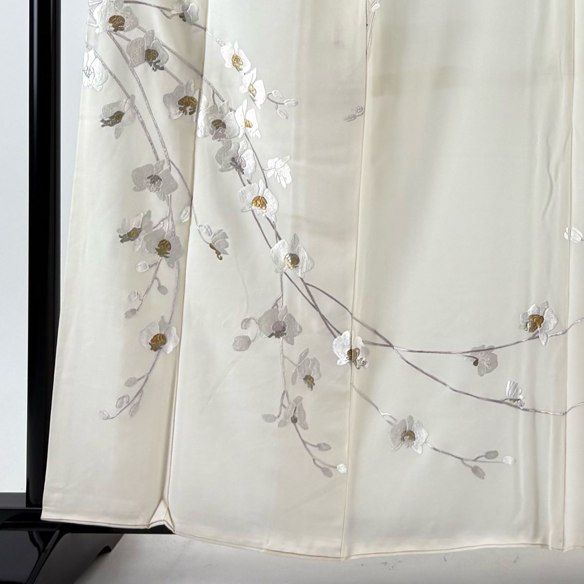 訪問着 身丈160 cm 裄丈65 5 M 袷 蘭 金銀糸 刺繍 クリーム 正絹