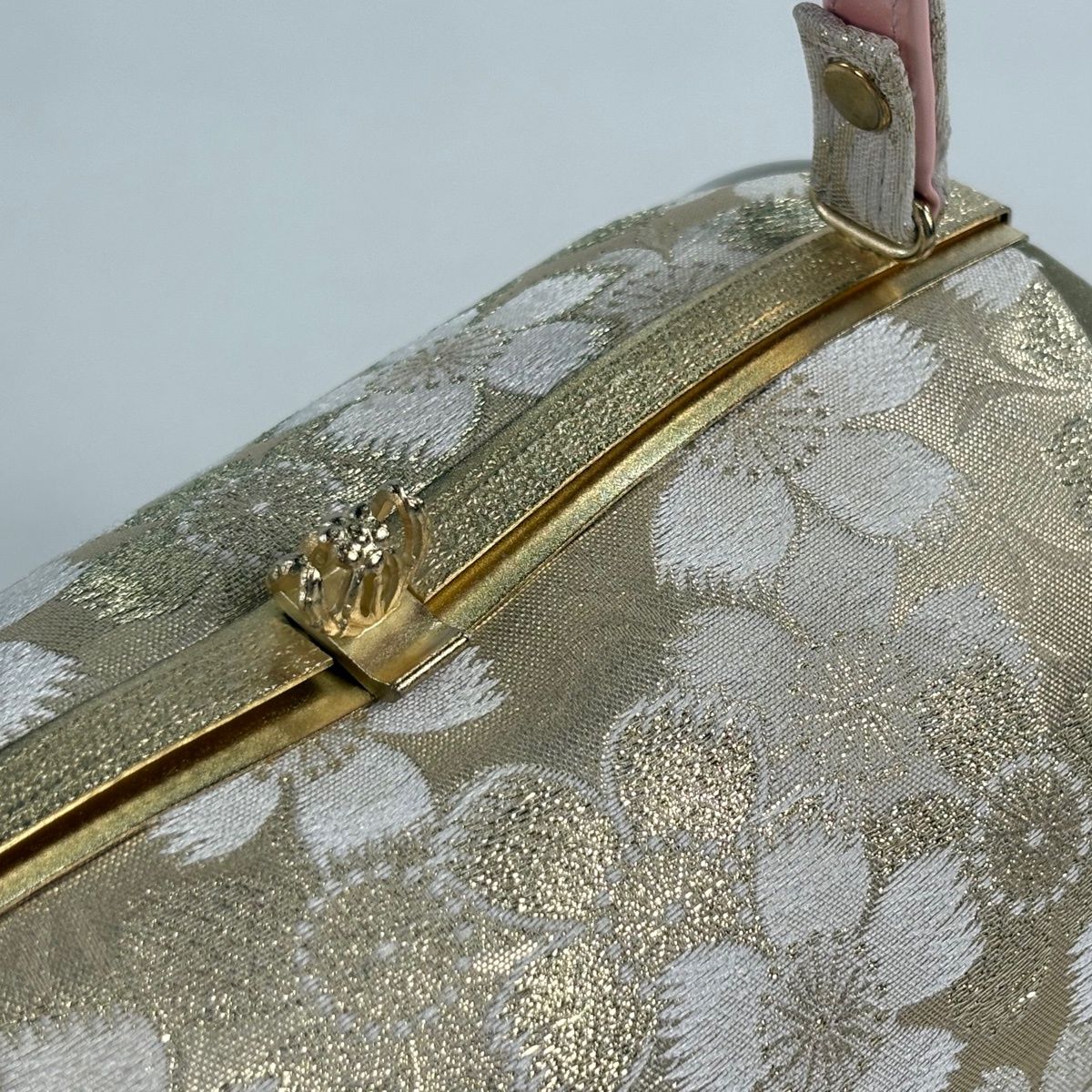 美品】 和装バッグ 優品 フォーマル 桜 箔 金色 和装小物 【】 【公式