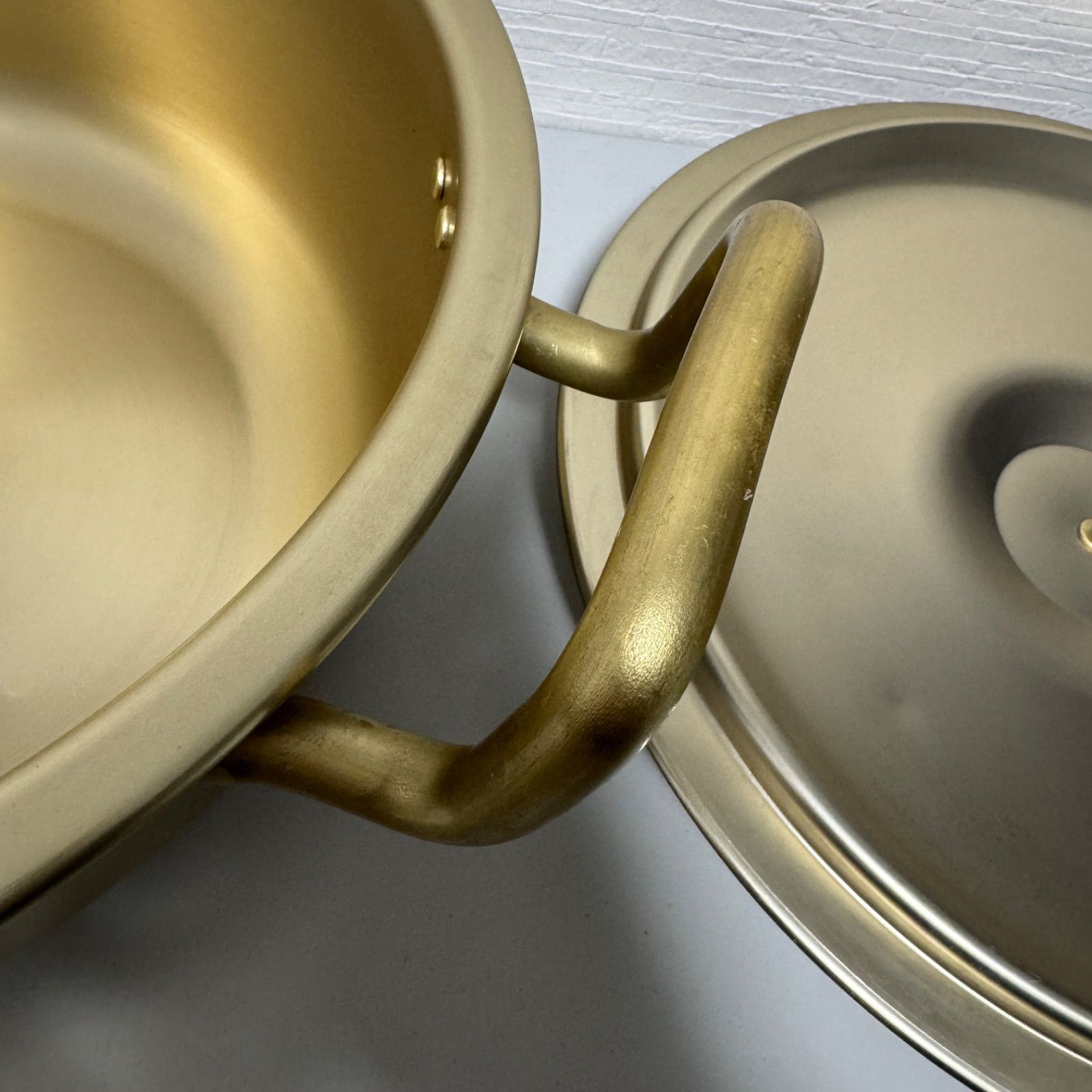 超レア　昭和レトロ　アルミの鍋　　炊き出し　煮込み　大型　デッドストック 大鍋 アルミ鍋 両手鍋 直径40cm 深さ16cm 特大 ジャンボ 炊き出し