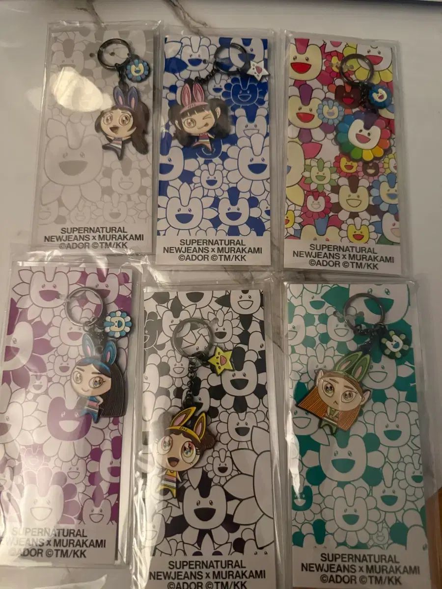 NewJeans ニュージーンズ ニュジ キーホルダー まとめ 版 売り込みます