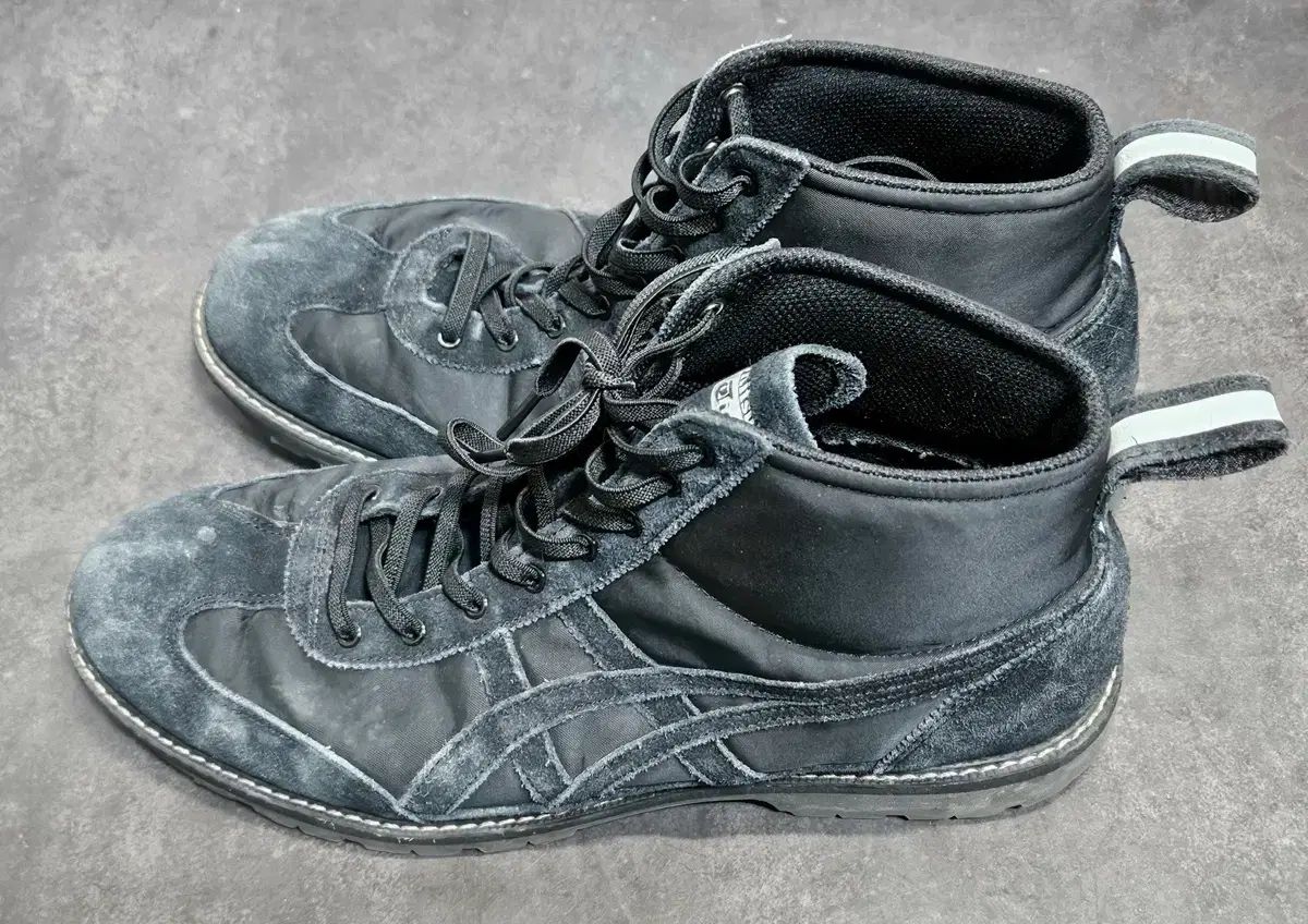 オニツカタイガー