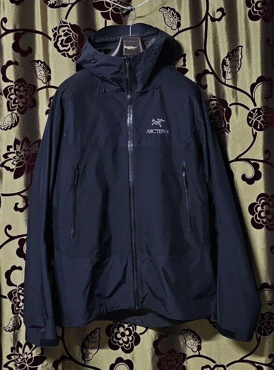 ほぼ ARC TERYX アークテリクス ベータ SL hybrid GORE TEX ゴアテックス ジャケット