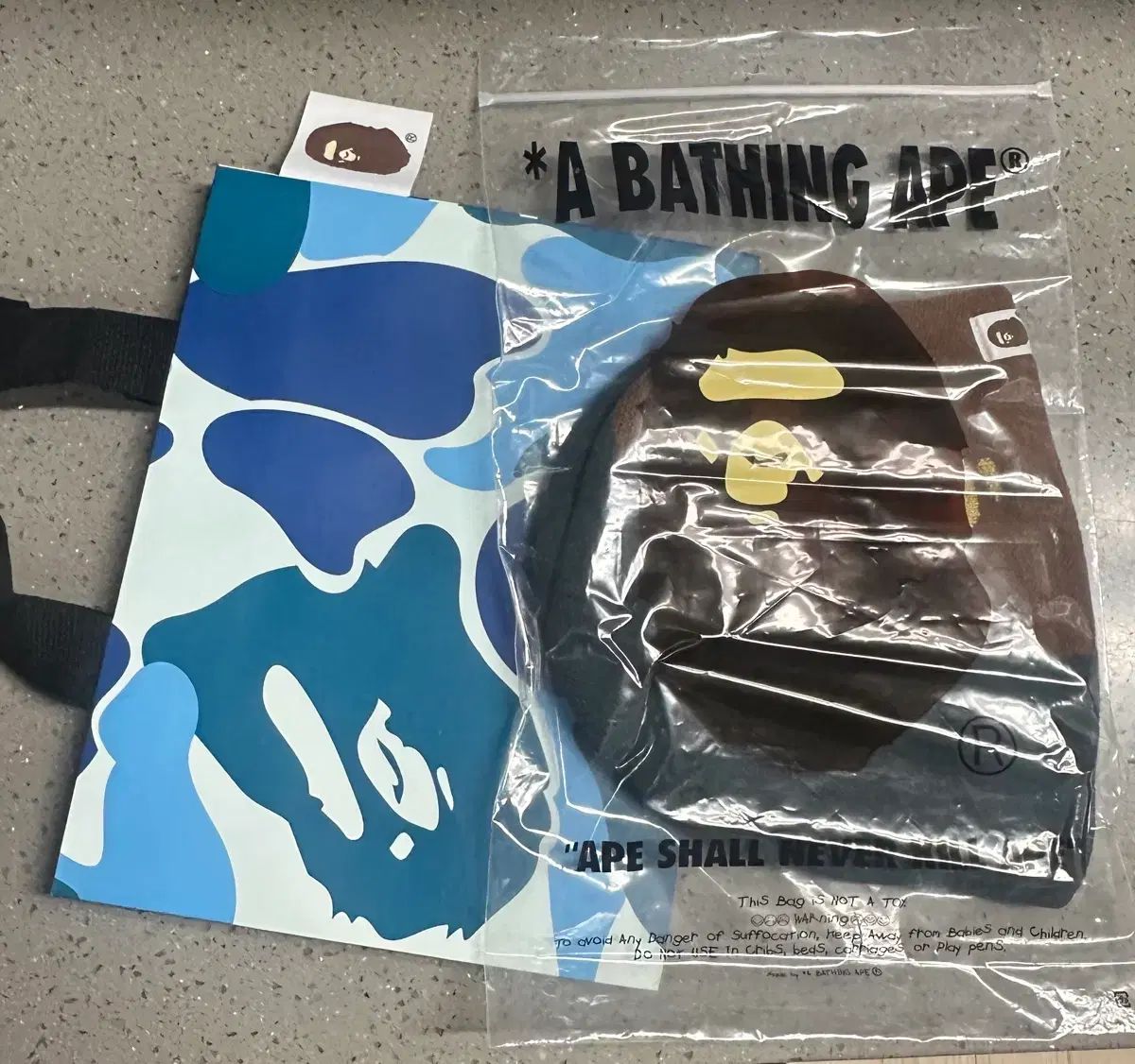 アベイシングエイプ ビーニー お買い物バッグ