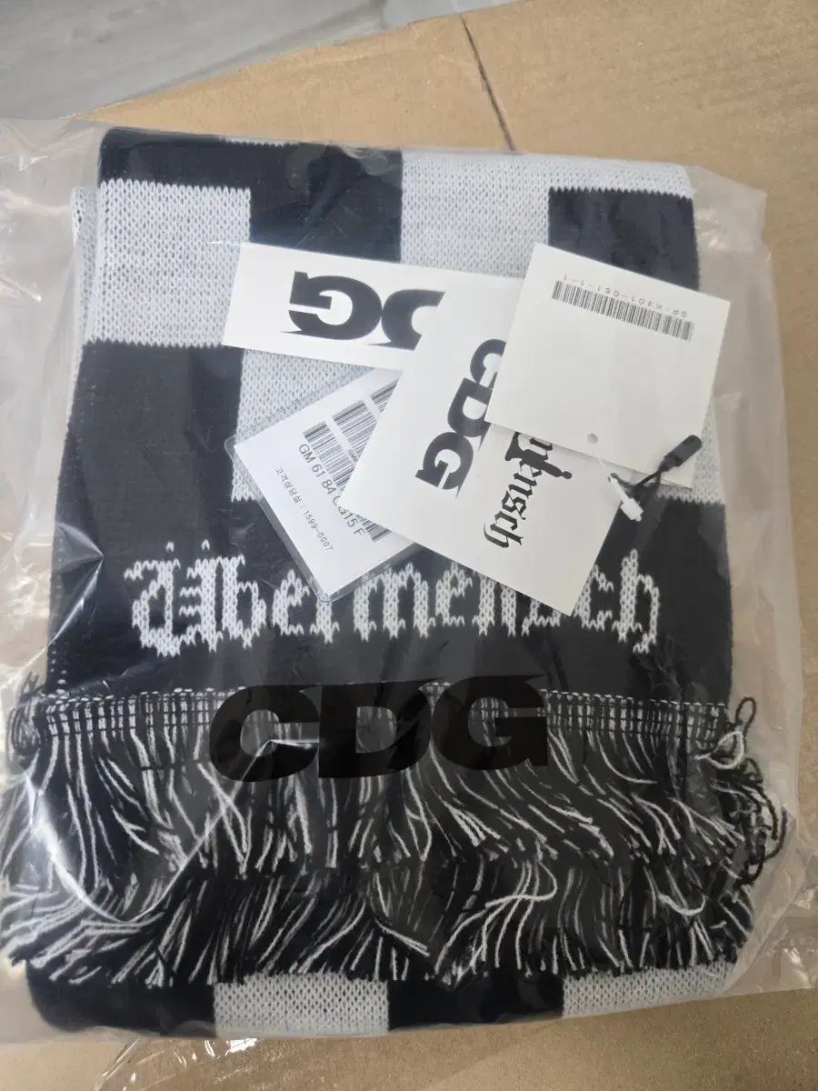 CDG ベルメンシュ CHECK マフラー