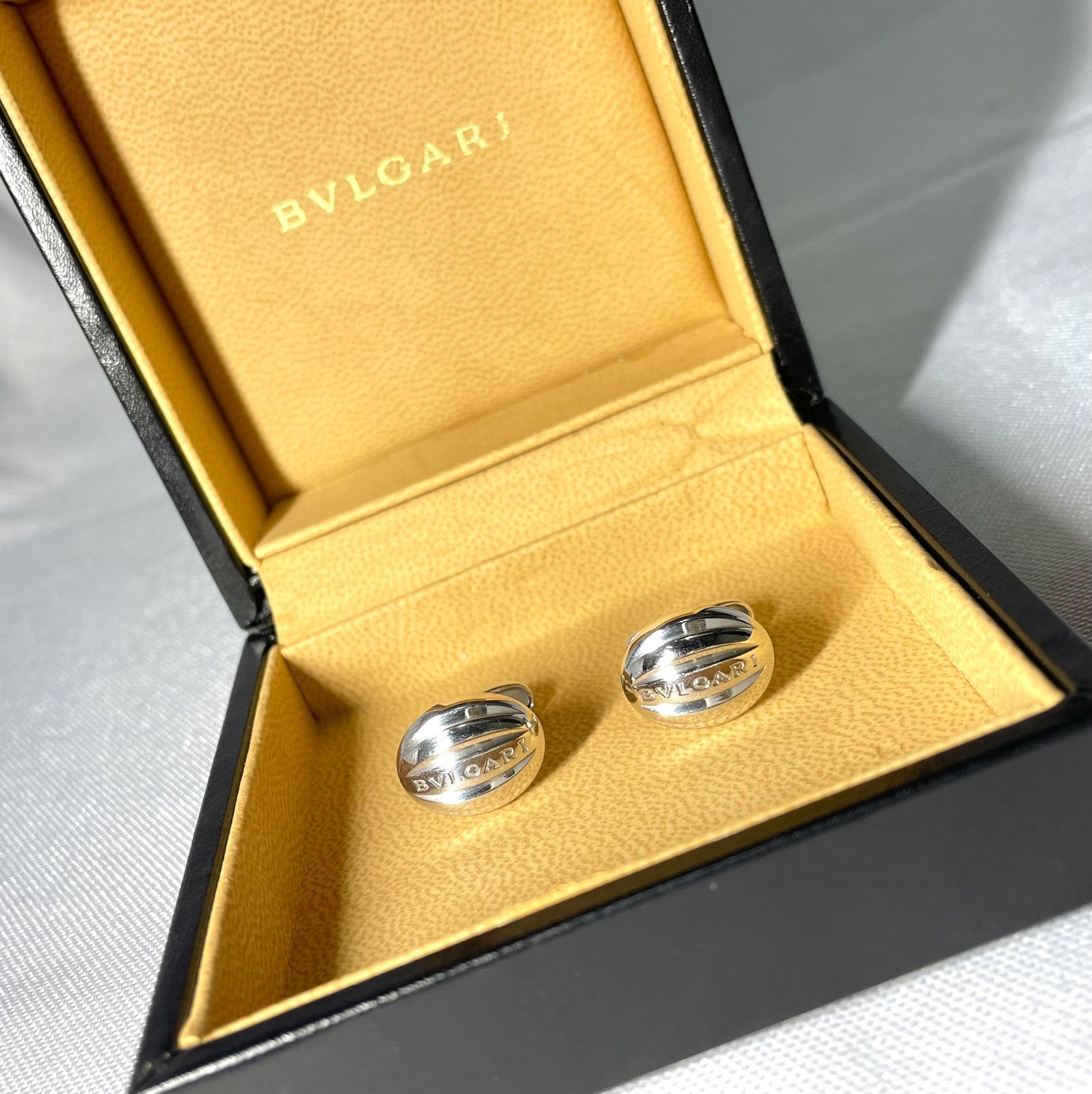 美品 BVLGARI ブルガリ ブランドロゴ文字 スターリングシルバー